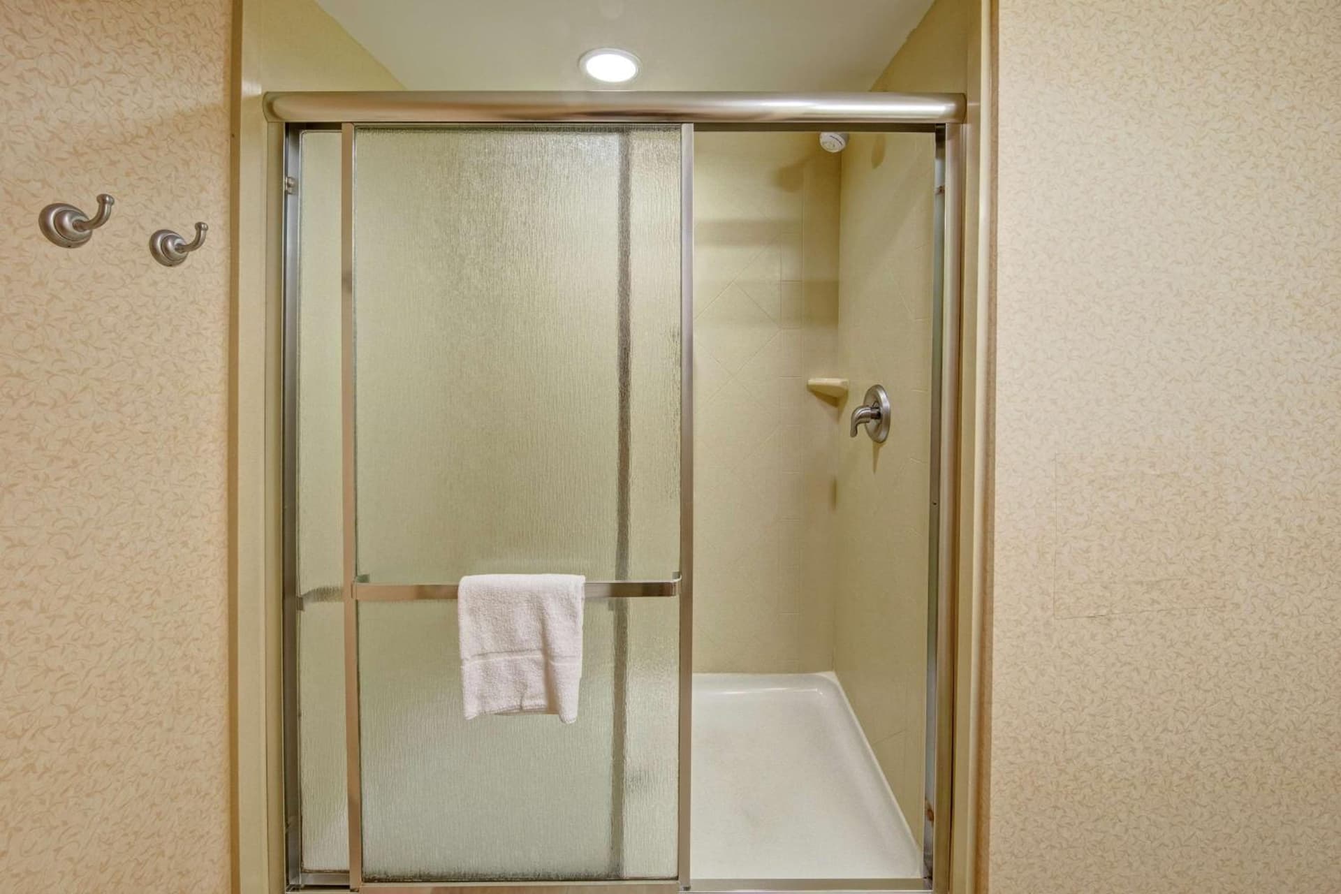 Hampton Inn Cambridge gallery photo in Cambridge, OH — image 28