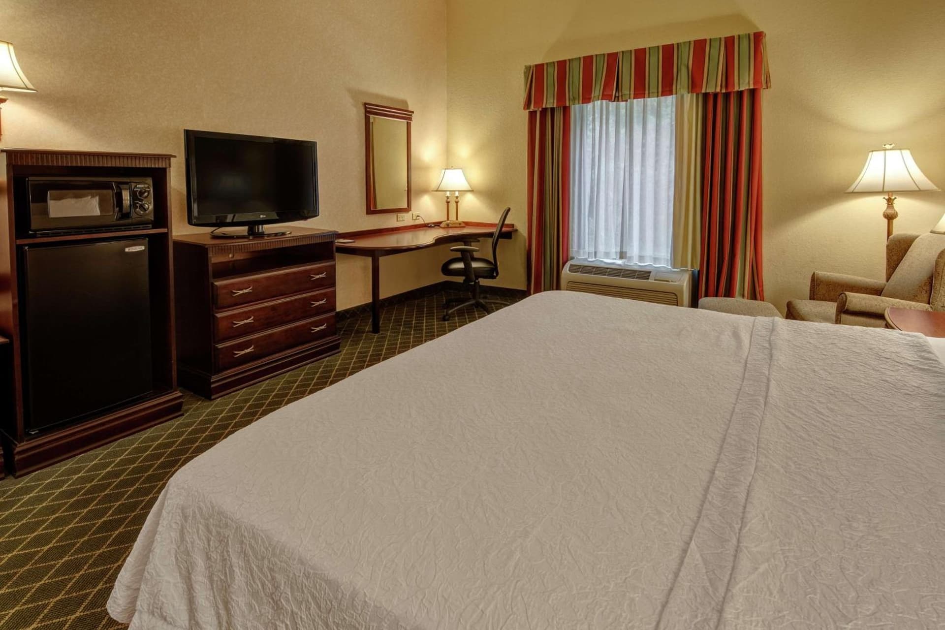 Hampton Inn Cambridge gallery photo in Cambridge, OH — image 23