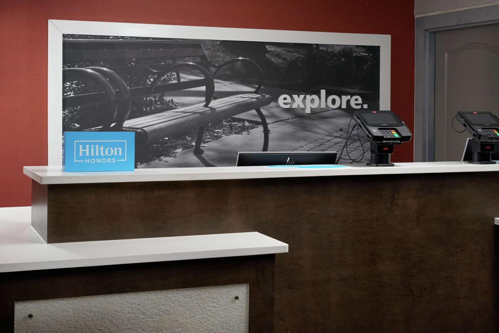 Hampton Inn Niagara Falls interior in Niagara Falls, NY — gallery photo 2