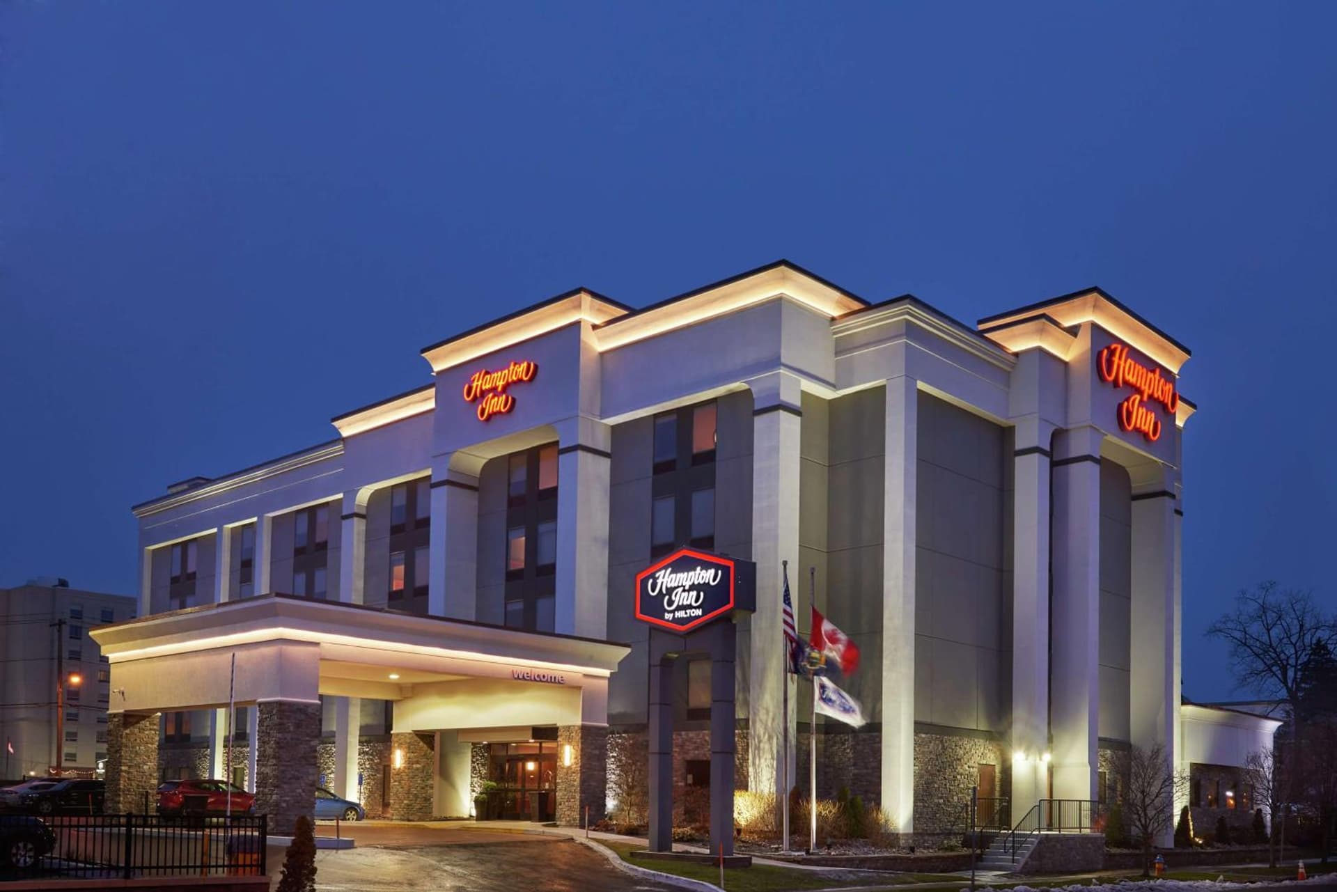 Hampton Inn Niagara Falls featured exterior or lobby in Niagara Falls, NY — similar hotel