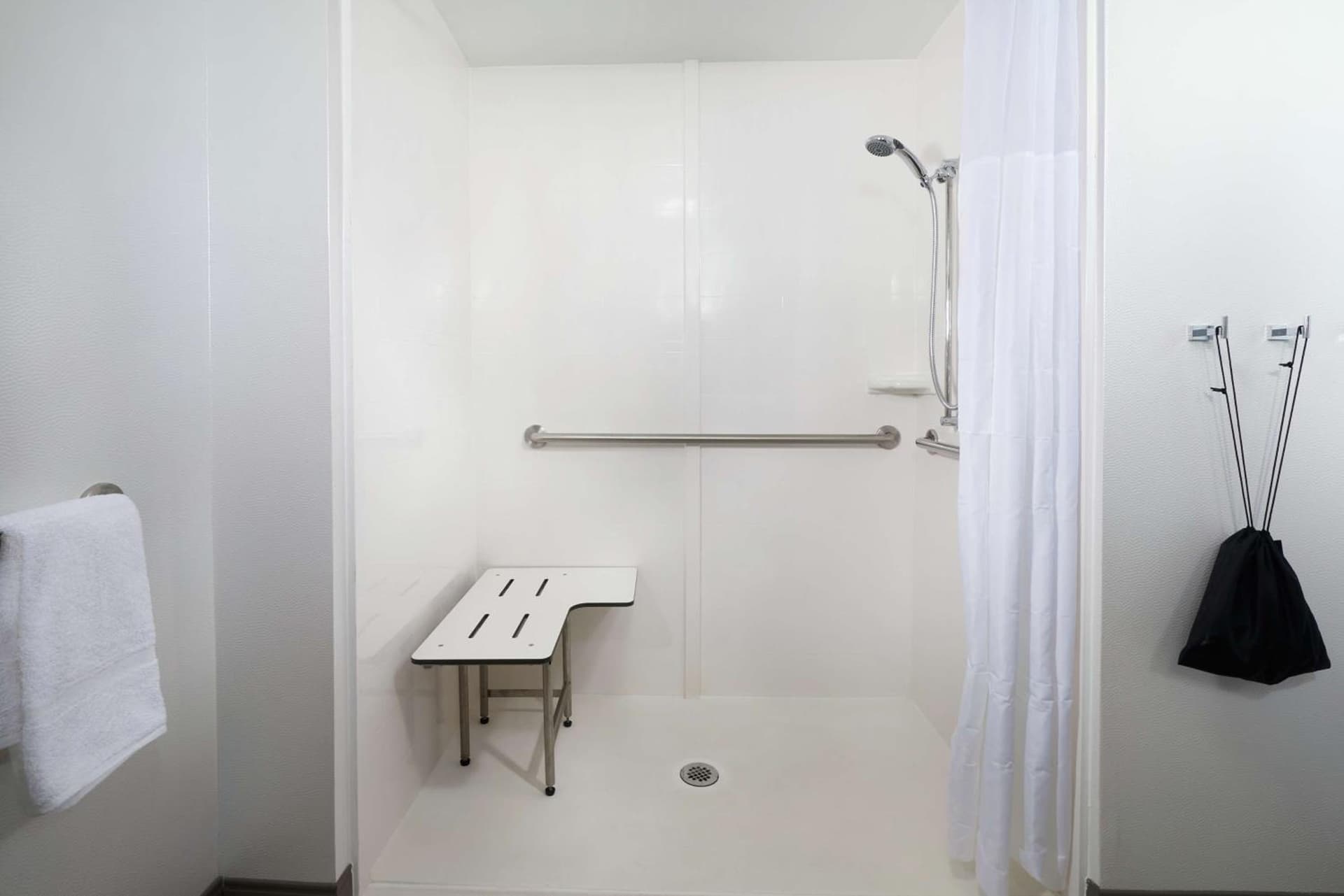 Hampton Inn Niagara Falls gallery photo in Niagara Falls, NY — image 13