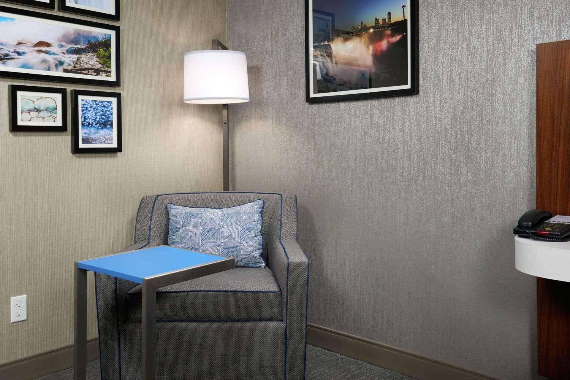 Hampton Inn Niagara Falls property views in Niagara Falls, NY — gallery photo 3
