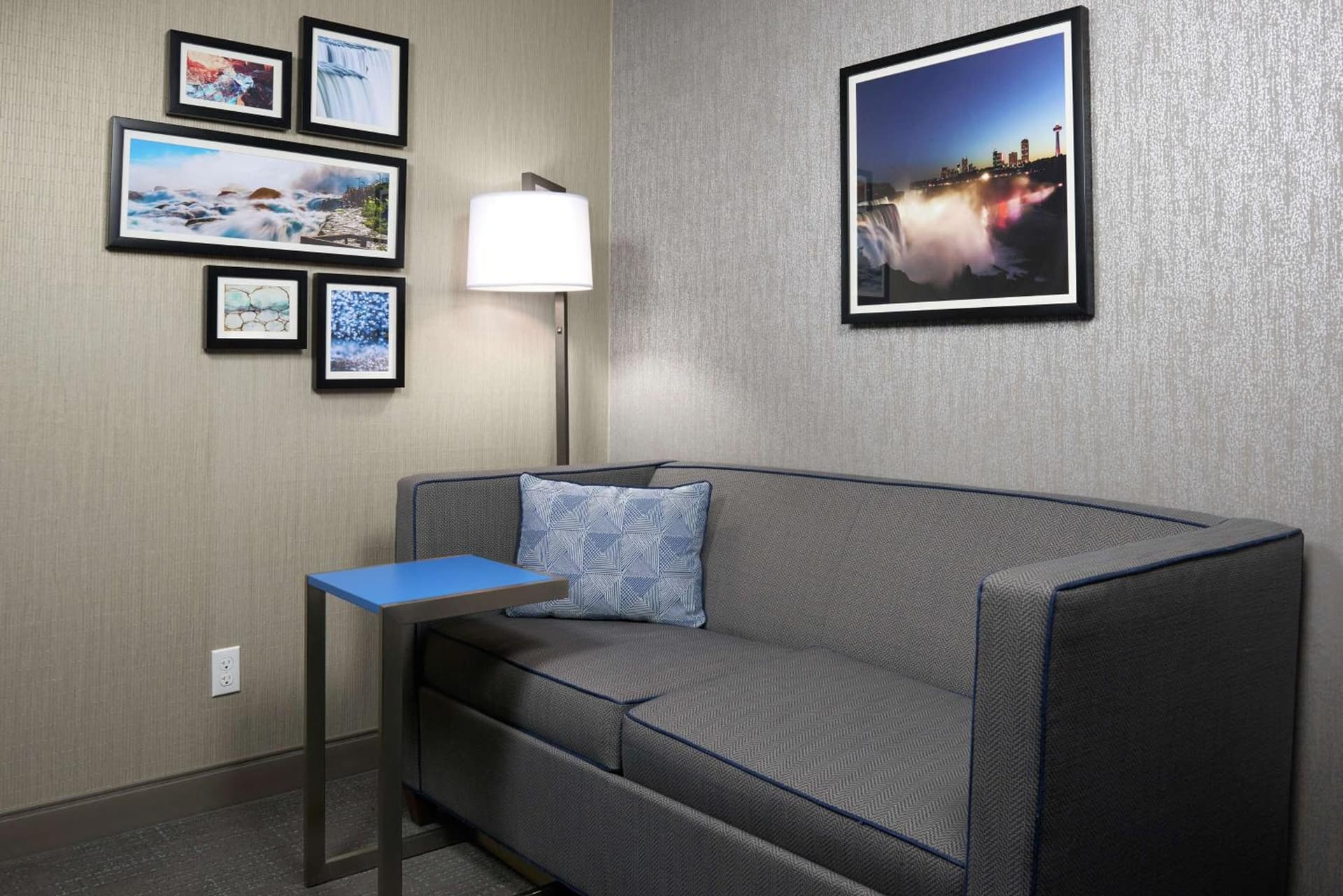 Hampton Inn Niagara Falls gallery photo in Niagara Falls, NY — image 19