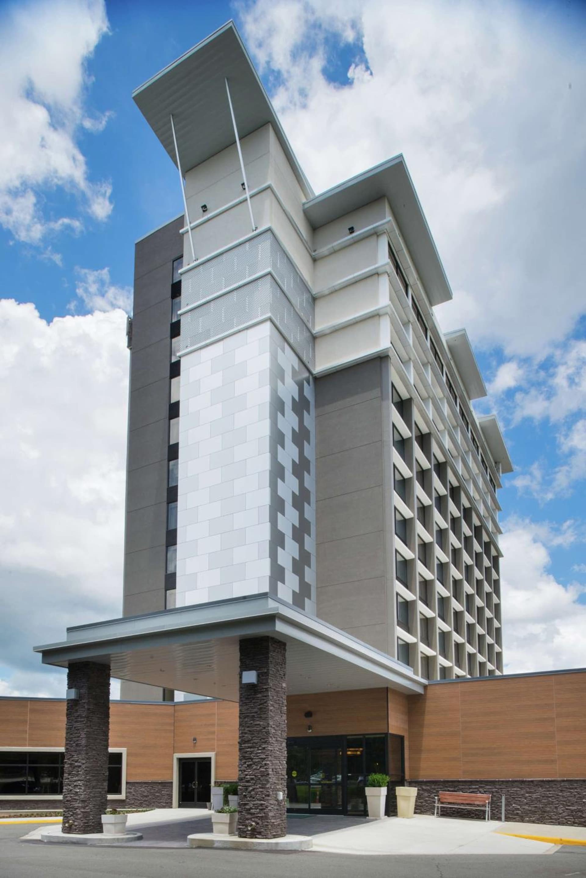 Doubletree By Hilton Raleigh Crabtree Valley interior in Raleigh, NC — gallery photo 2