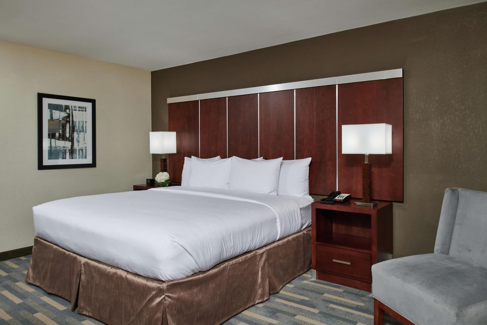 Doubletree By Hilton Raleigh Crabtree Valley gallery photo in Raleigh, NC — image 14