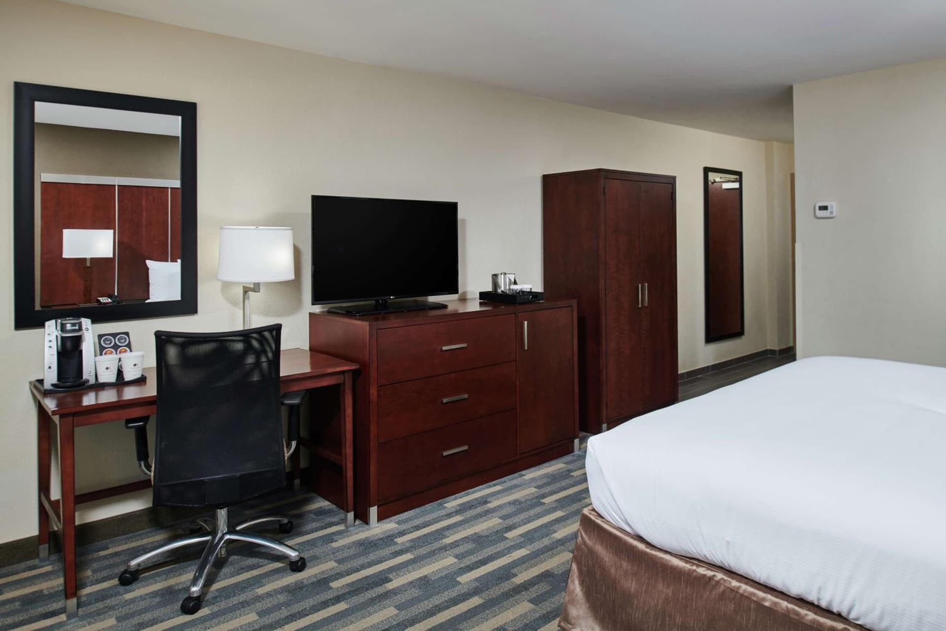 Doubletree By Hilton Raleigh Crabtree Valley gallery photo in Raleigh, NC — image 18