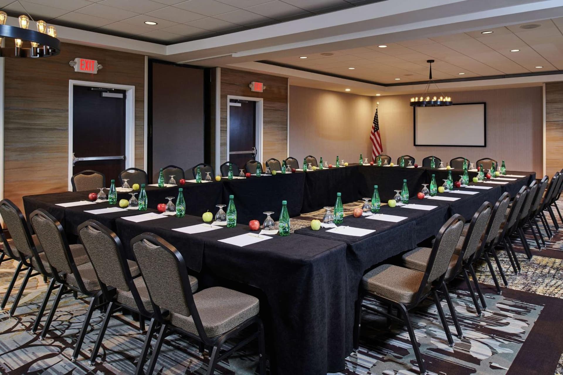 Doubletree By Hilton Raleigh Crabtree Valley gallery photo in Raleigh, NC — image 23
