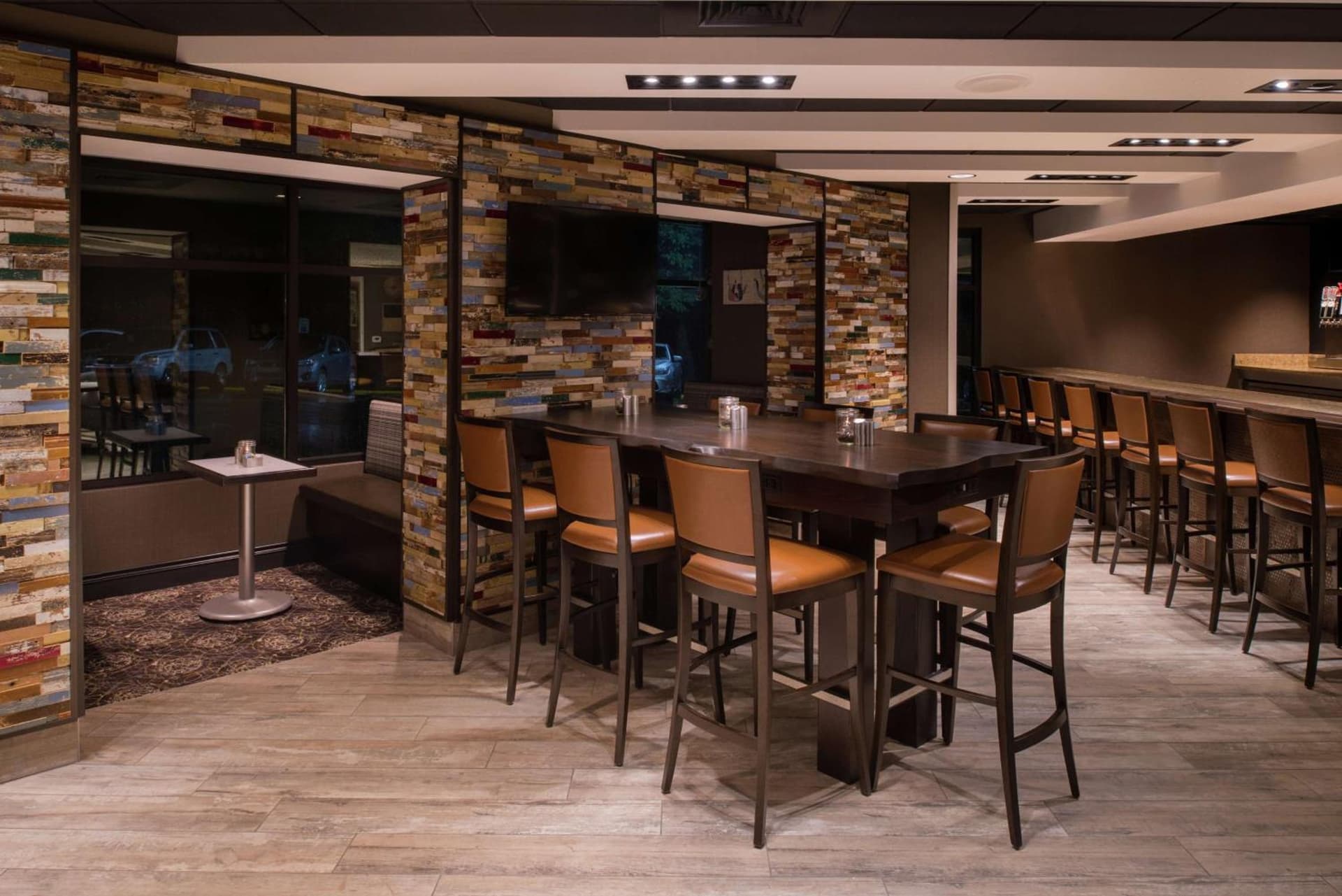 Doubletree By Hilton Raleigh Crabtree Valley gallery photo in Raleigh, NC — image 6