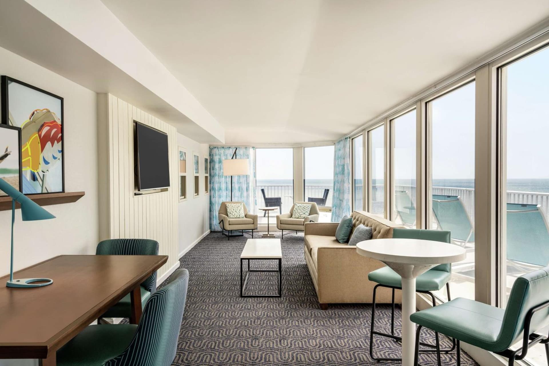 DoubleTree by Hilton Ocean City Oceanfront gallery photo in Ocean City, MD — image 14