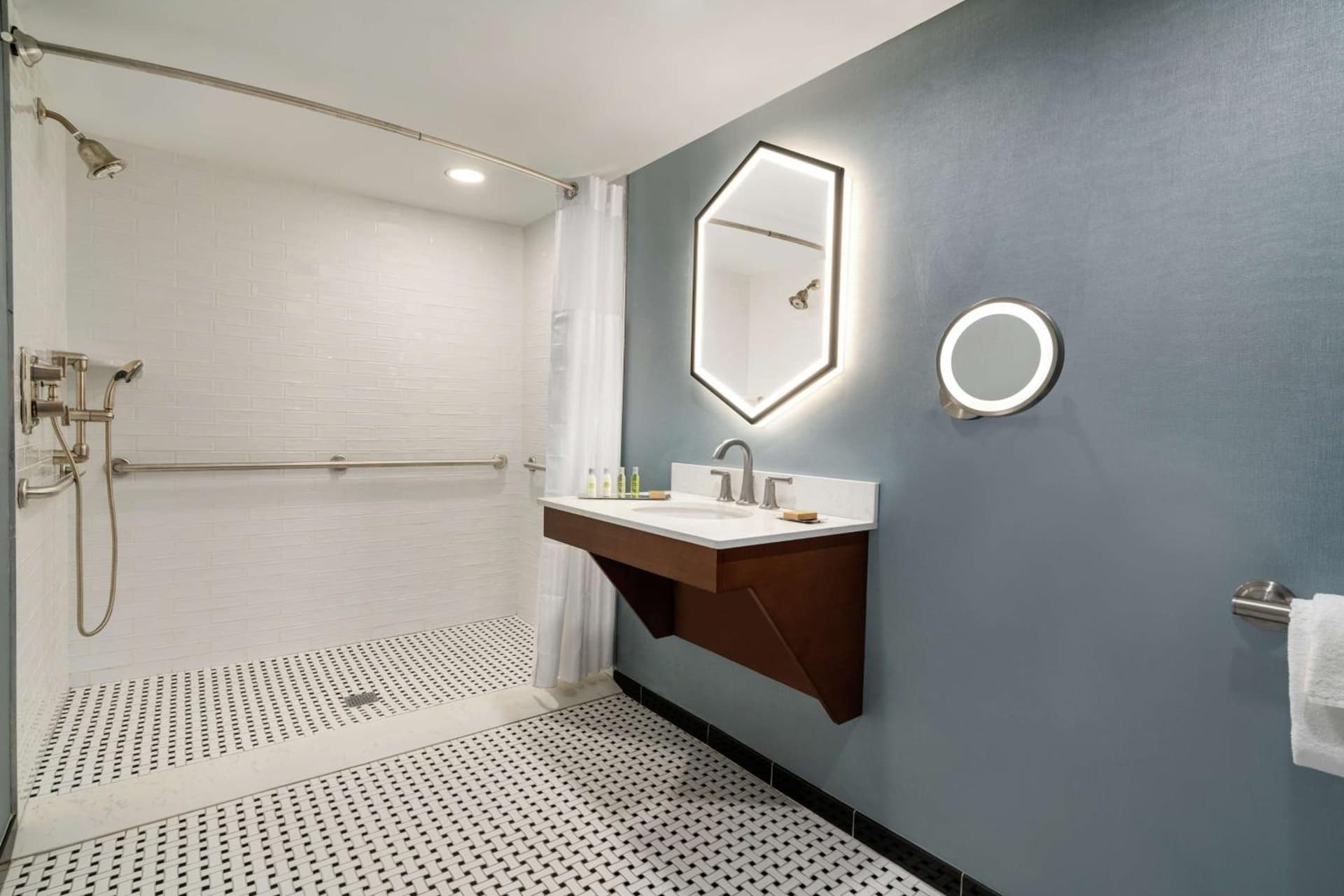 DoubleTree by Hilton Ocean City Oceanfront gallery photo in Ocean City, MD — image 45