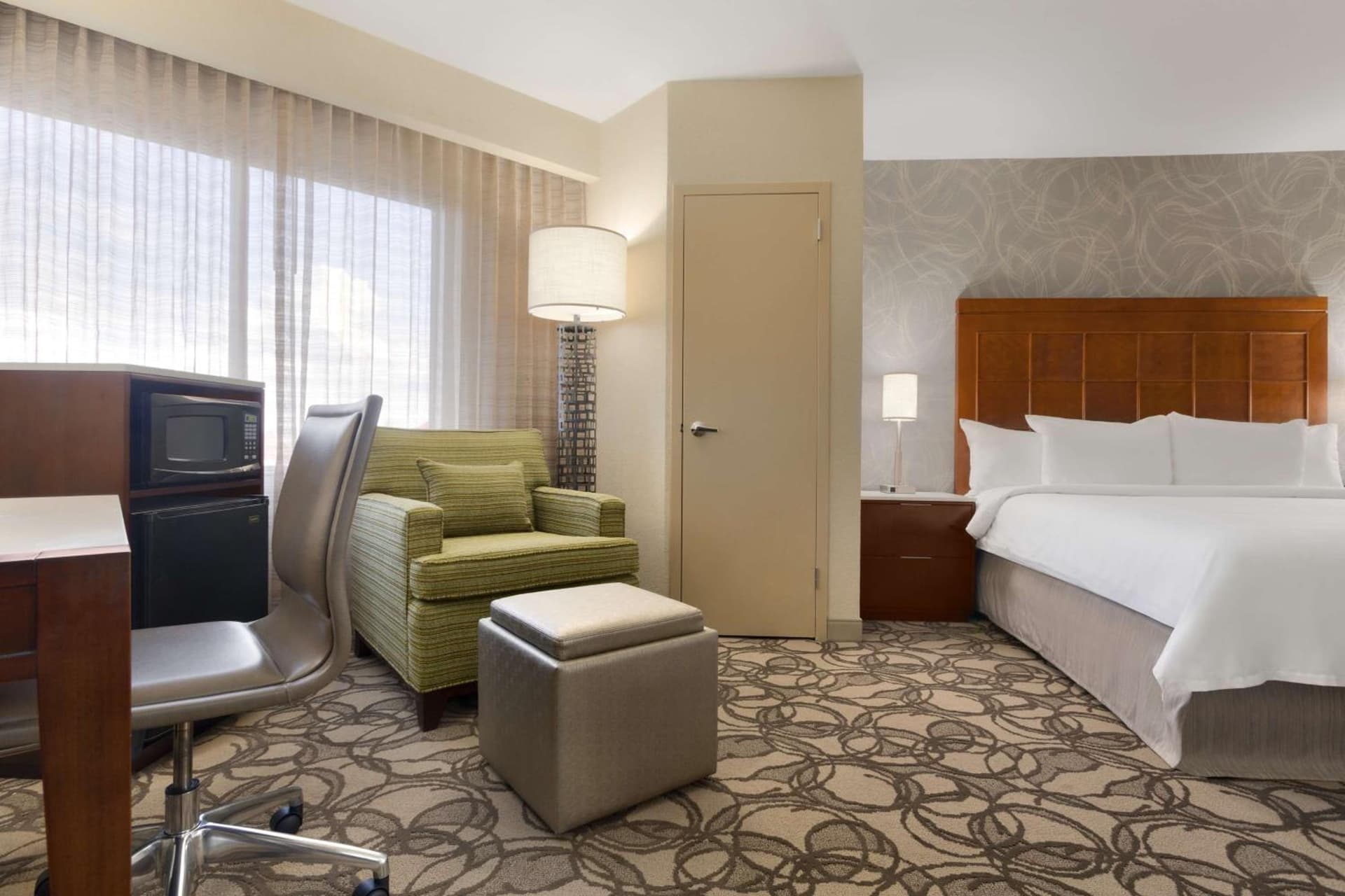 Embassy Suites San Antonio Airport gallery photo in San Antonio, TX — image 11