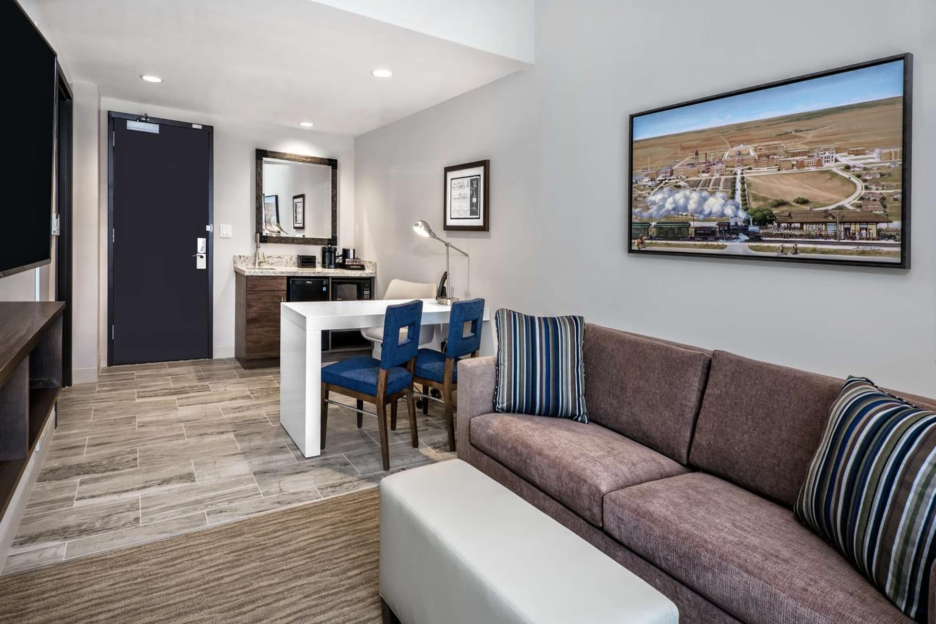 Embassy Suites By Hilton College Station gallery photo in College Station, TX — image 23