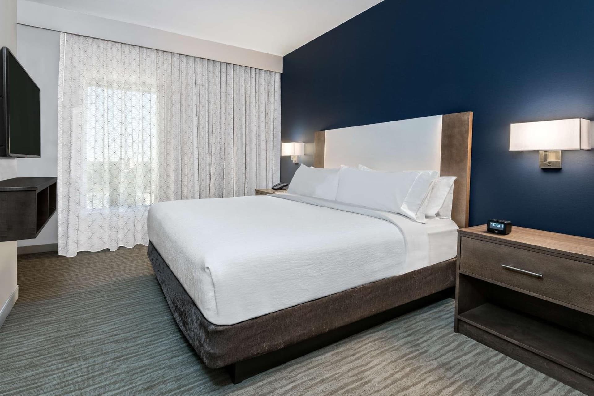 Embassy Suites By Hilton College Station gallery photo in College Station, TX — image 28