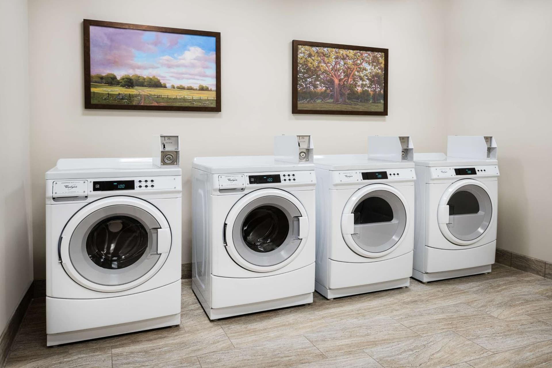 Embassy Suites By Hilton College Station gallery photo in College Station, TX — image 9