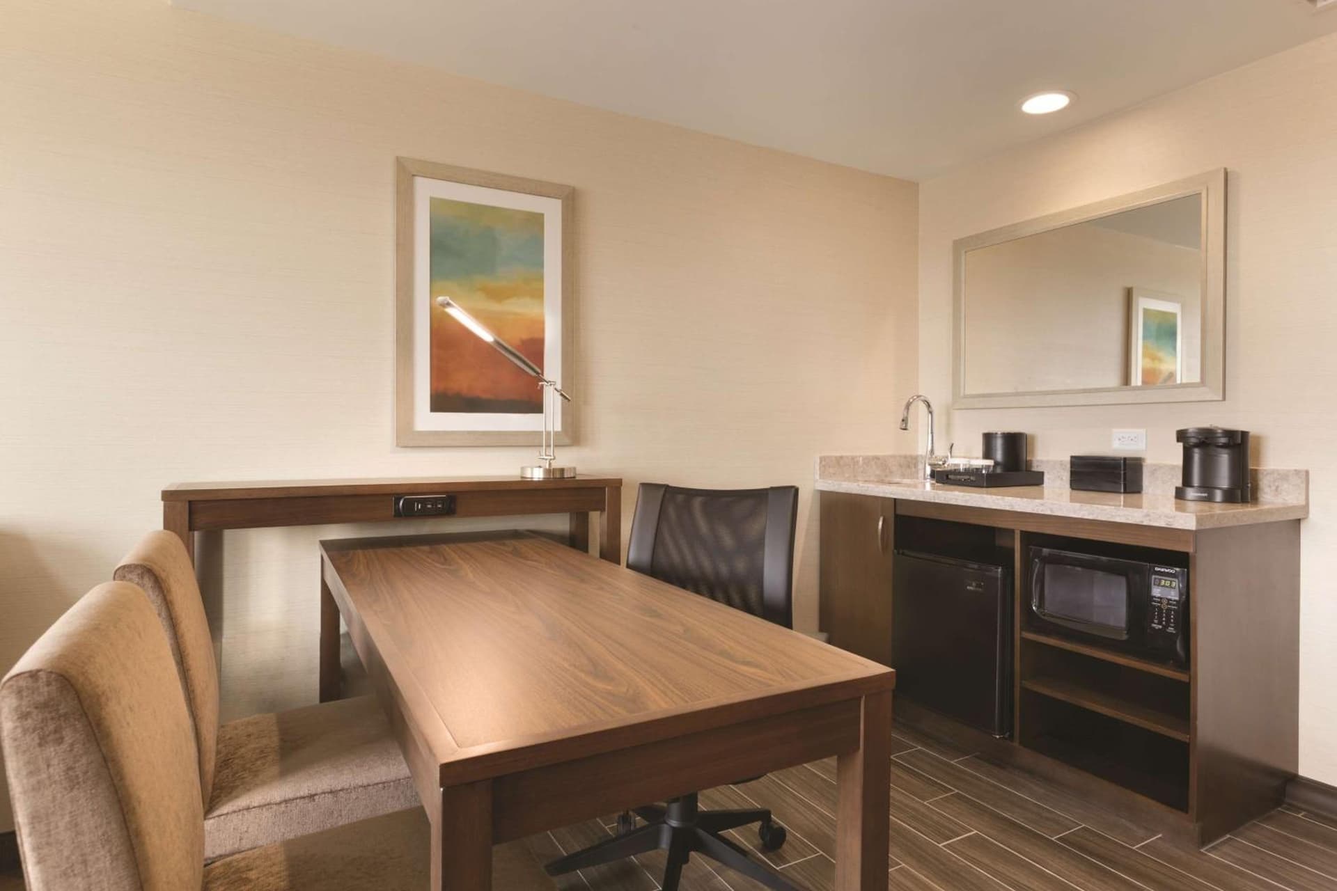 Embassy Suites by Hilton Akron Canton Airport gallery photo in North Canton, OH — image 14