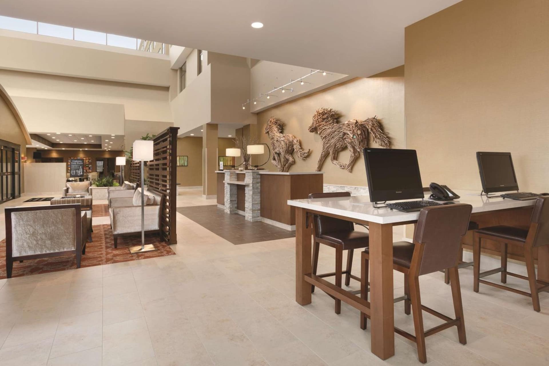Embassy Suites by Hilton Akron Canton Airport gallery photo in North Canton, OH — image 6