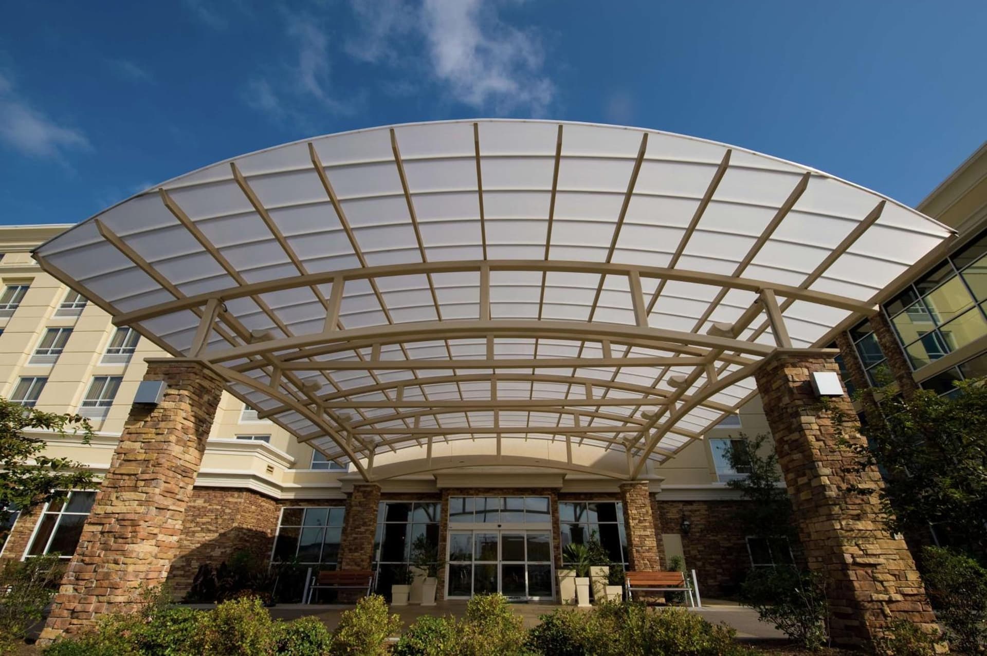 DoubleTree by Hilton North Charleston - Convention Center interior in Charleston, SC — gallery photo 2