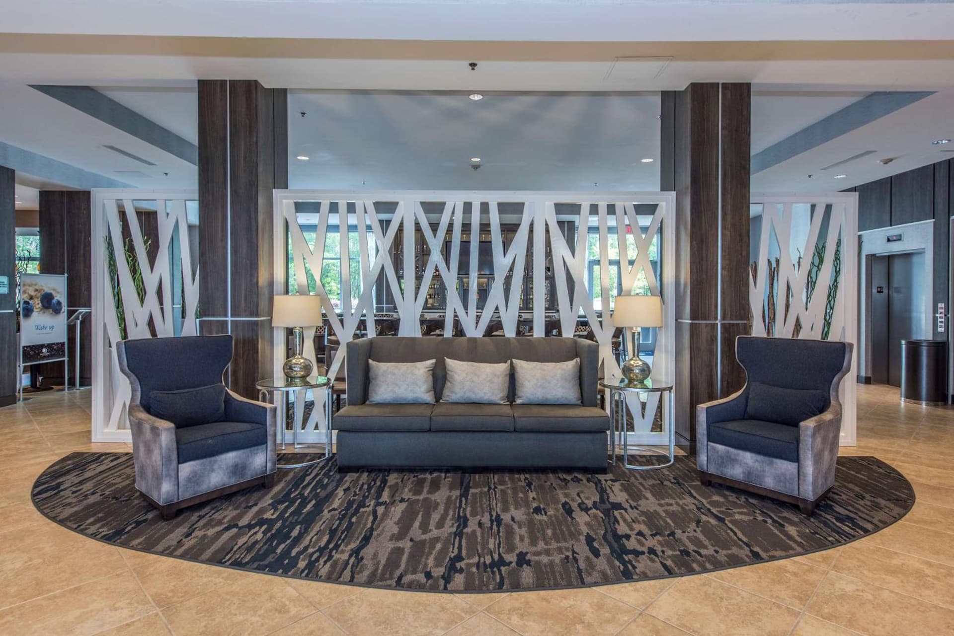DoubleTree by Hilton North Charleston - Convention Center gallery photo in Charleston, SC — image 4