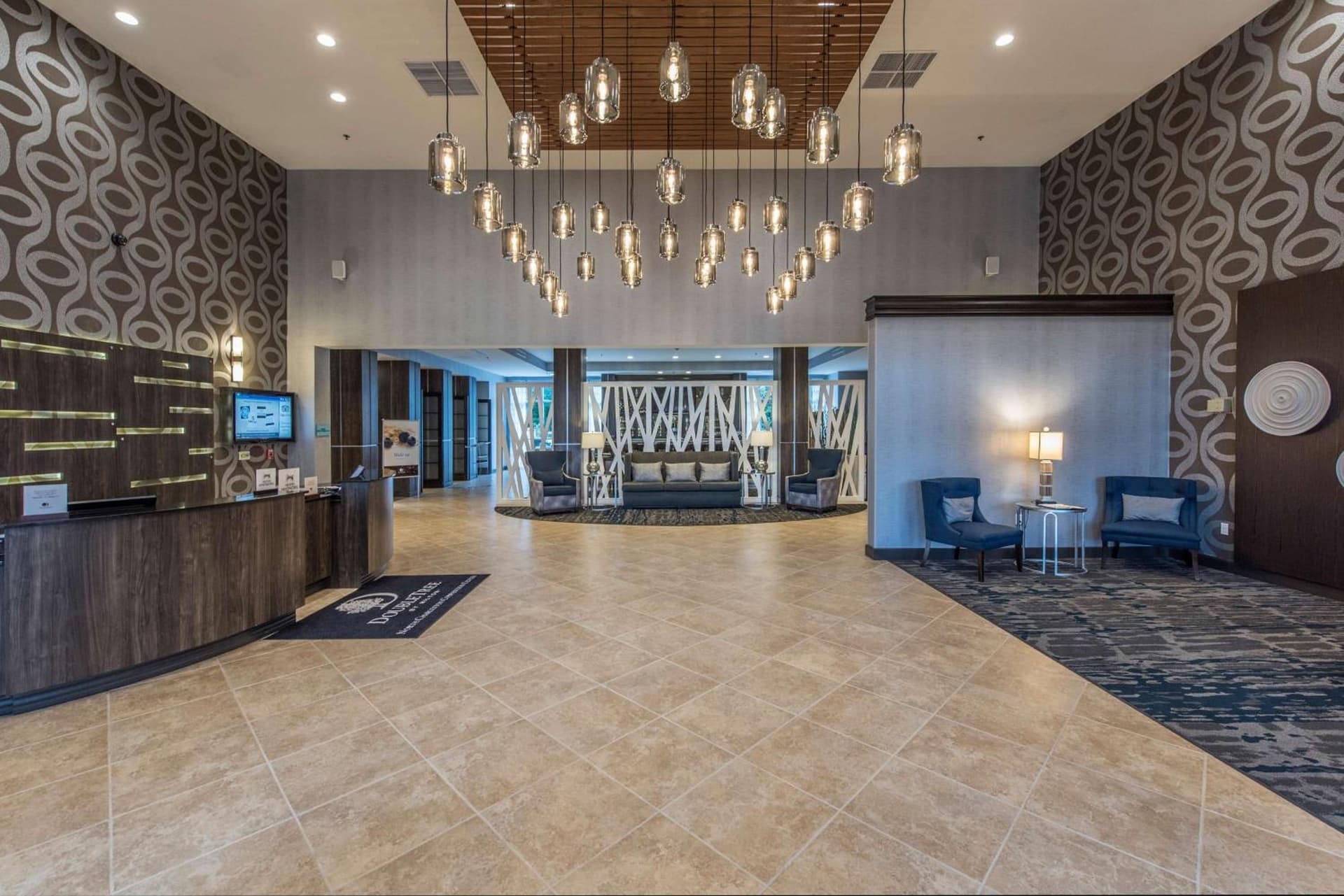DoubleTree by Hilton North Charleston - Convention Center gallery photo in Charleston, SC — image 13