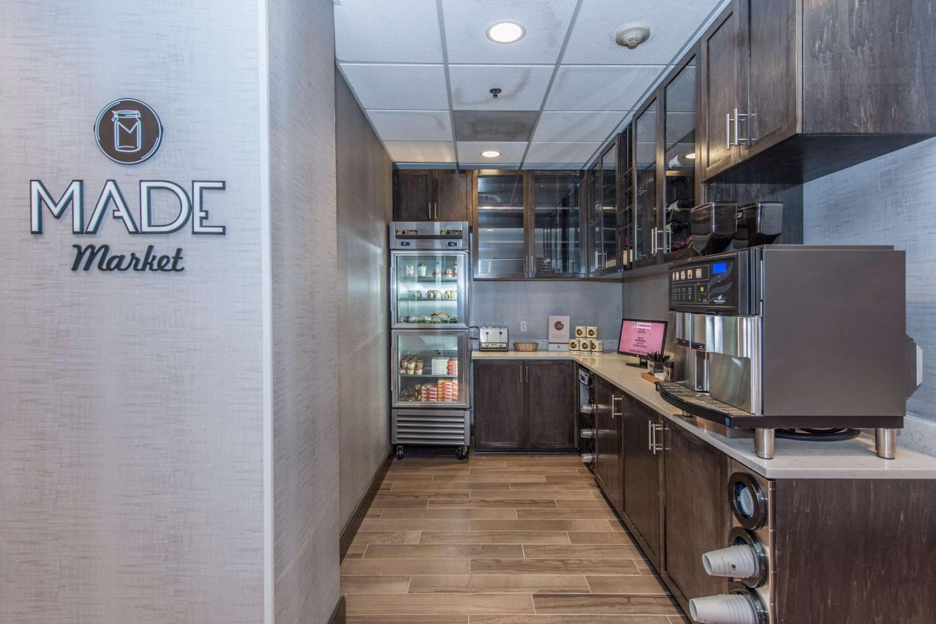 DoubleTree by Hilton North Charleston - Convention Center gallery photo in Charleston, SC — image 5