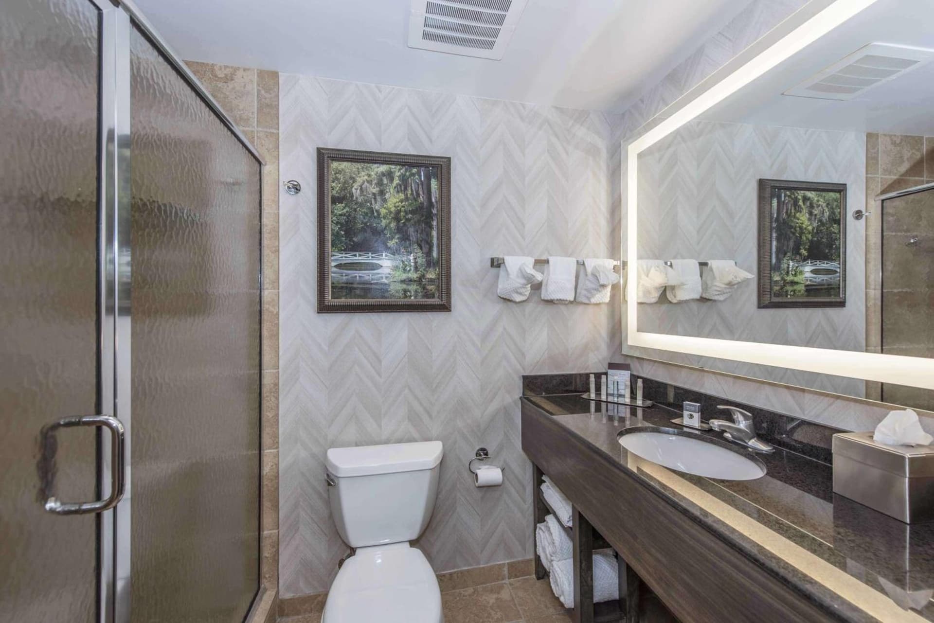 DoubleTree by Hilton North Charleston - Convention Center gallery photo in Charleston, SC — image 36