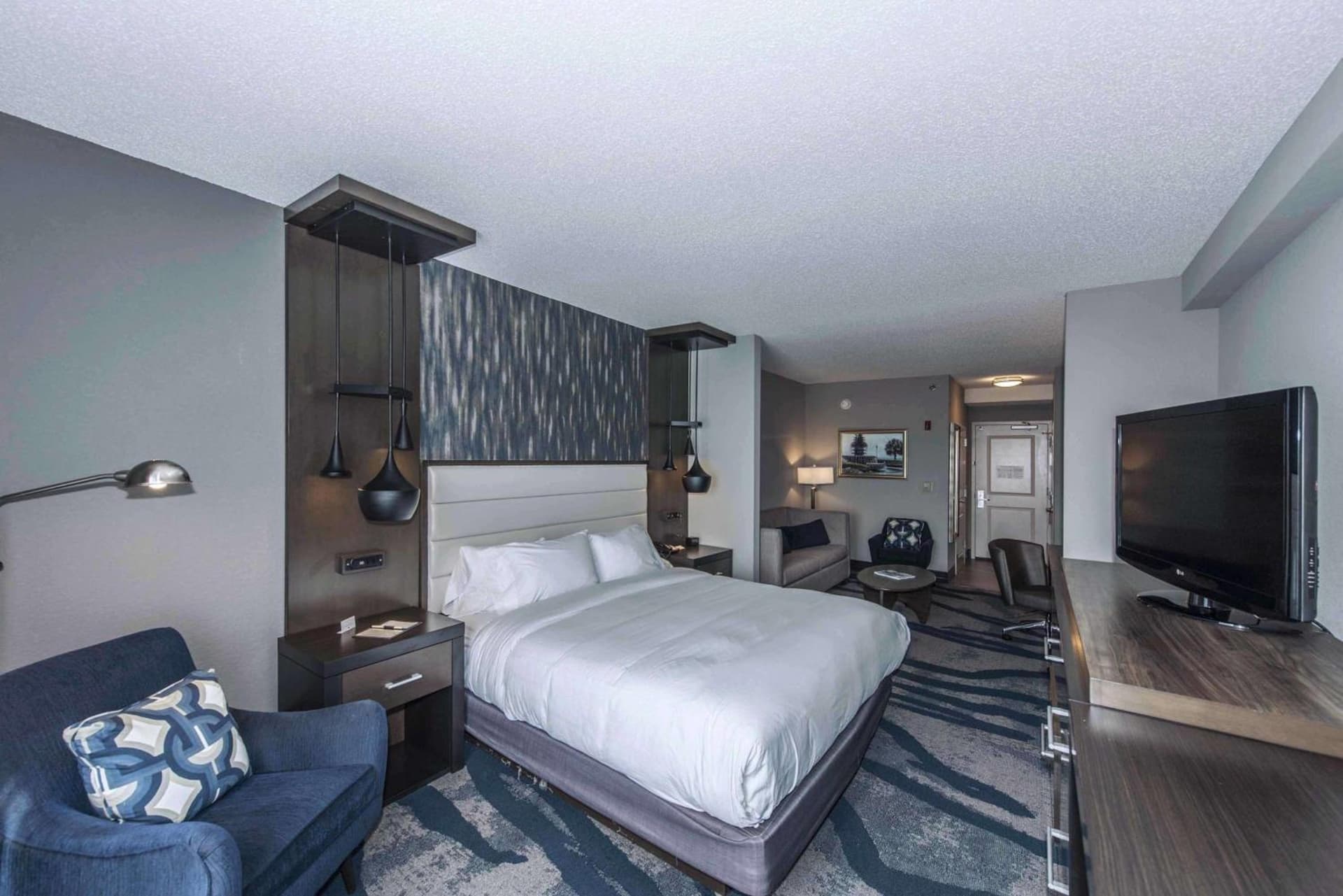 DoubleTree by Hilton North Charleston - Convention Center gallery photo in Charleston, SC — image 9