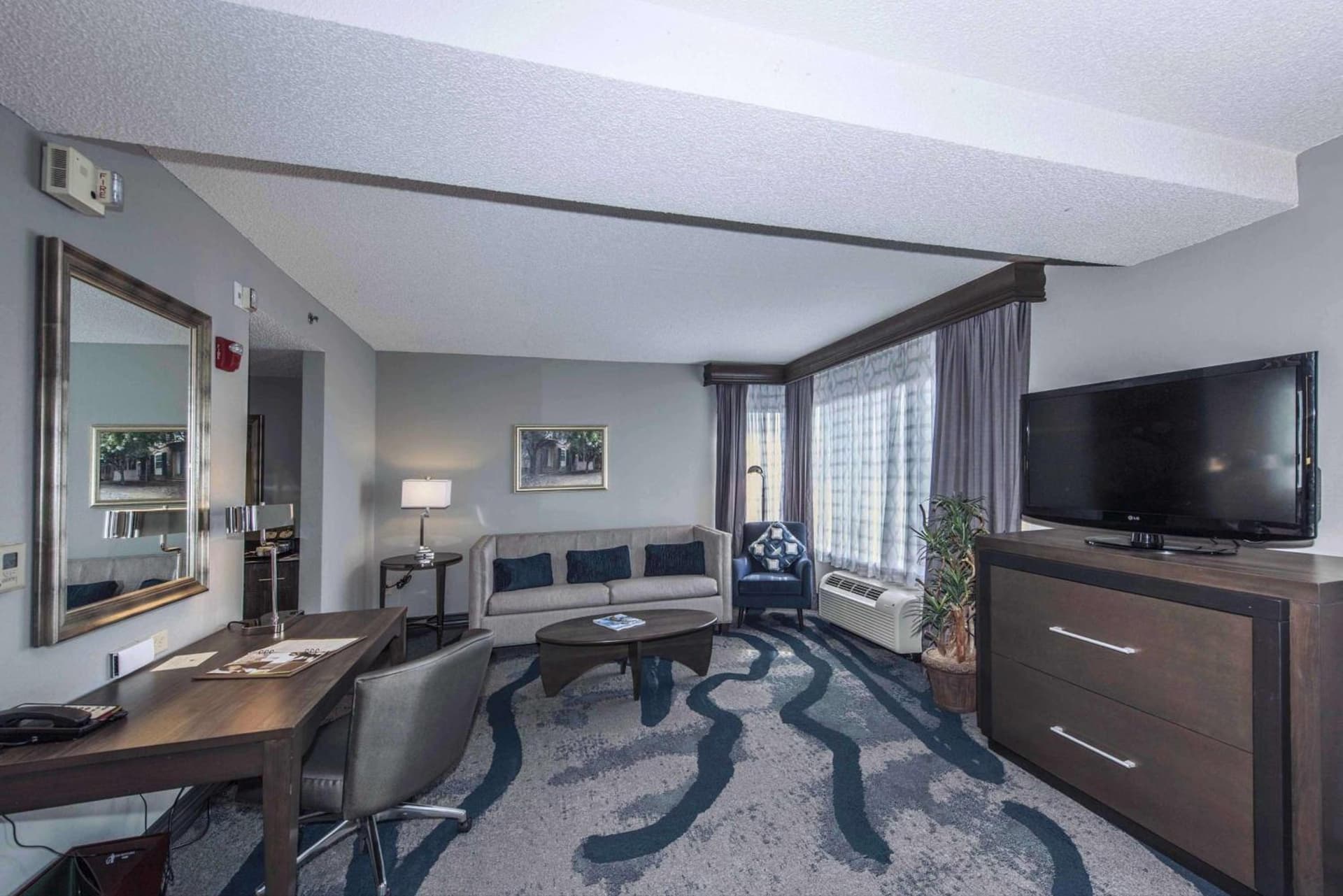 DoubleTree by Hilton North Charleston - Convention Center gallery photo in Charleston, SC — image 44