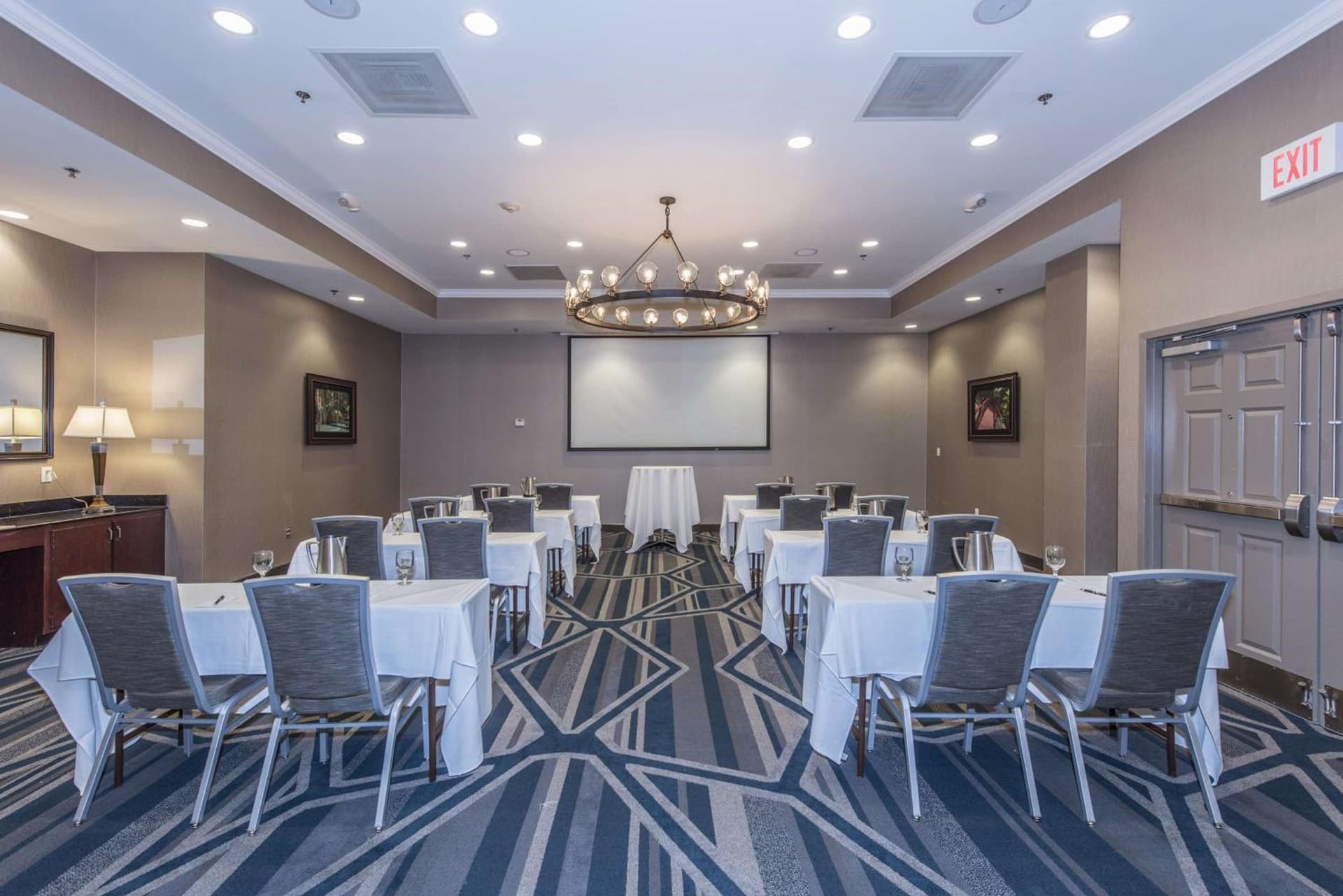 DoubleTree by Hilton North Charleston - Convention Center gallery photo in Charleston, SC — image 37