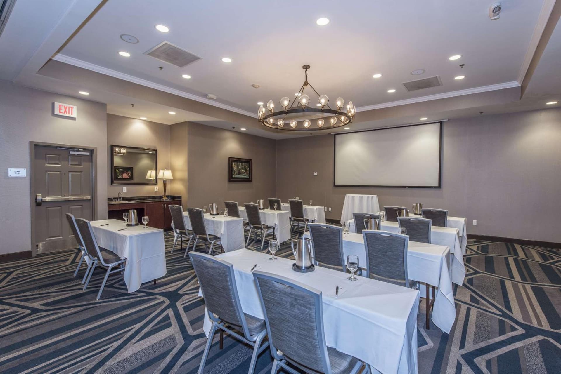 DoubleTree by Hilton North Charleston - Convention Center gallery photo in Charleston, SC — image 8