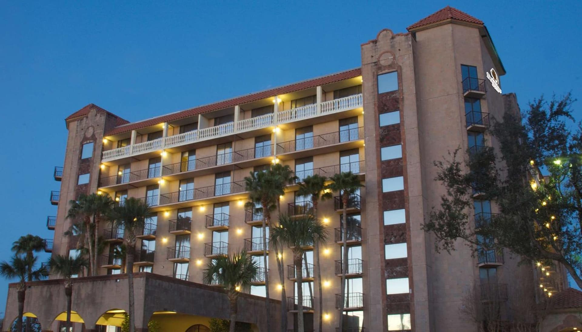 Doubletree by Hilton McAllen property views in McAllen, TX — gallery photo 3