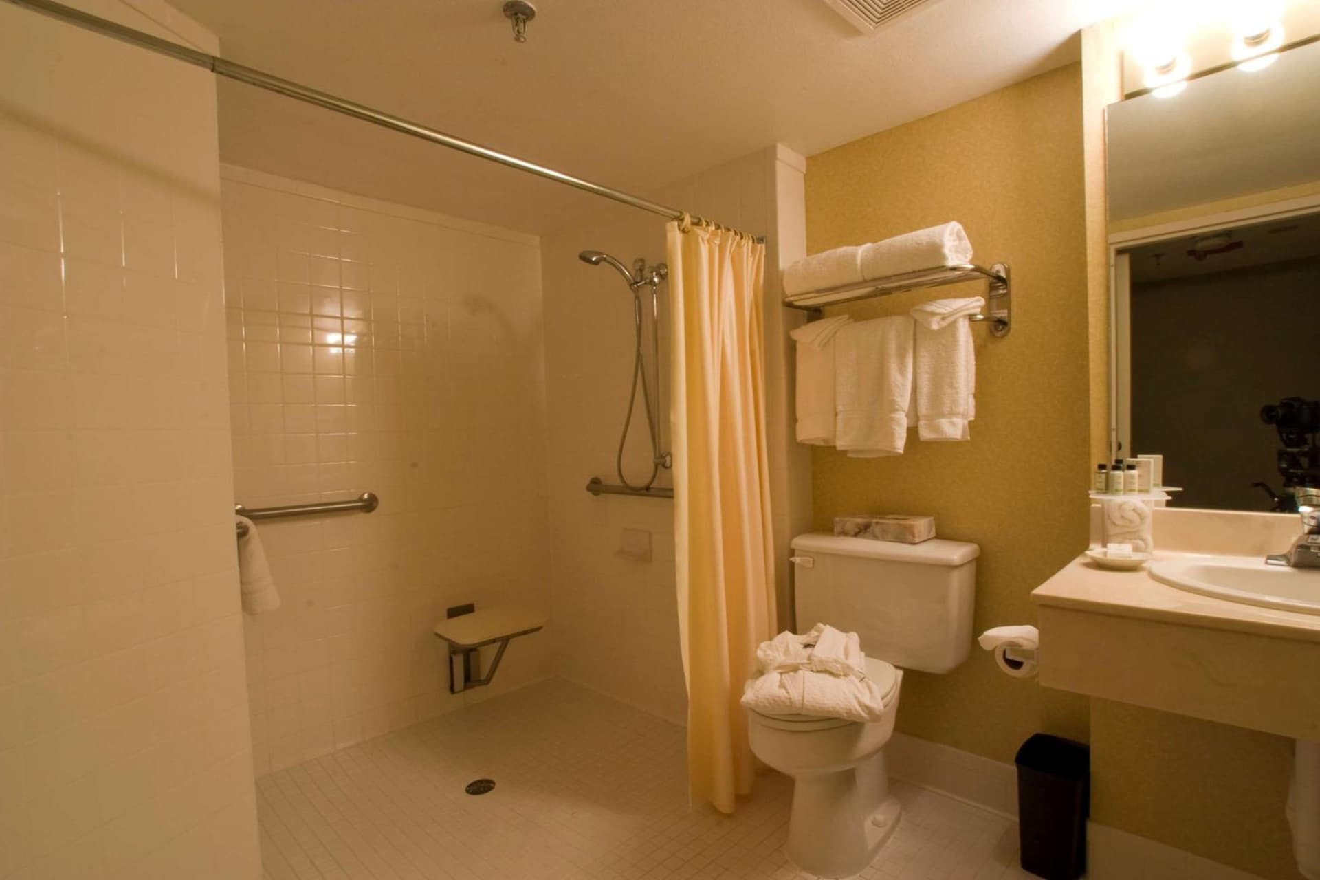 Doubletree by Hilton McAllen gallery photo in McAllen, TX — image 16