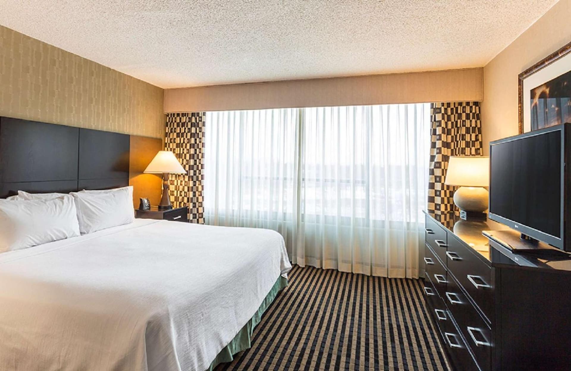 Embassy Suites by Hilton Piscataway Somerset gallery photo in Piscataway, NJ — image 33