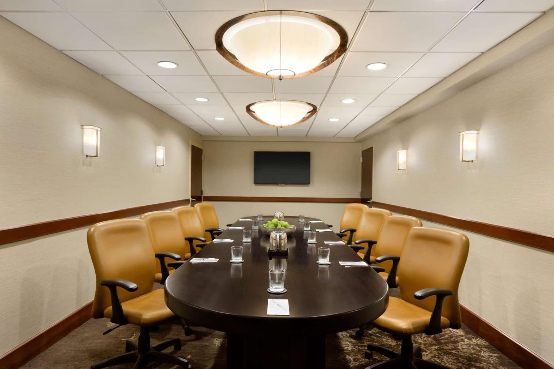 Embassy Suites by Hilton Piscataway Somerset gallery photo in Piscataway, NJ — image 15