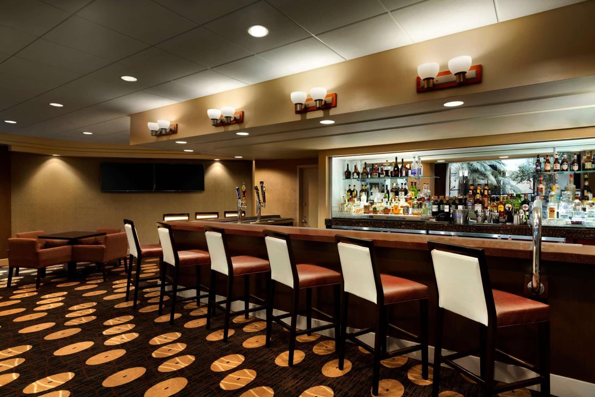 Embassy Suites by Hilton Piscataway Somerset gallery photo in Piscataway, NJ — image 38