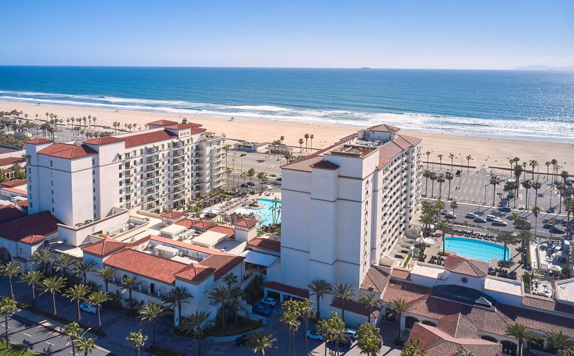 The Waterfront Beach Resort, A Hilton Hotel interior in Huntington Beach, CA — gallery photo 2