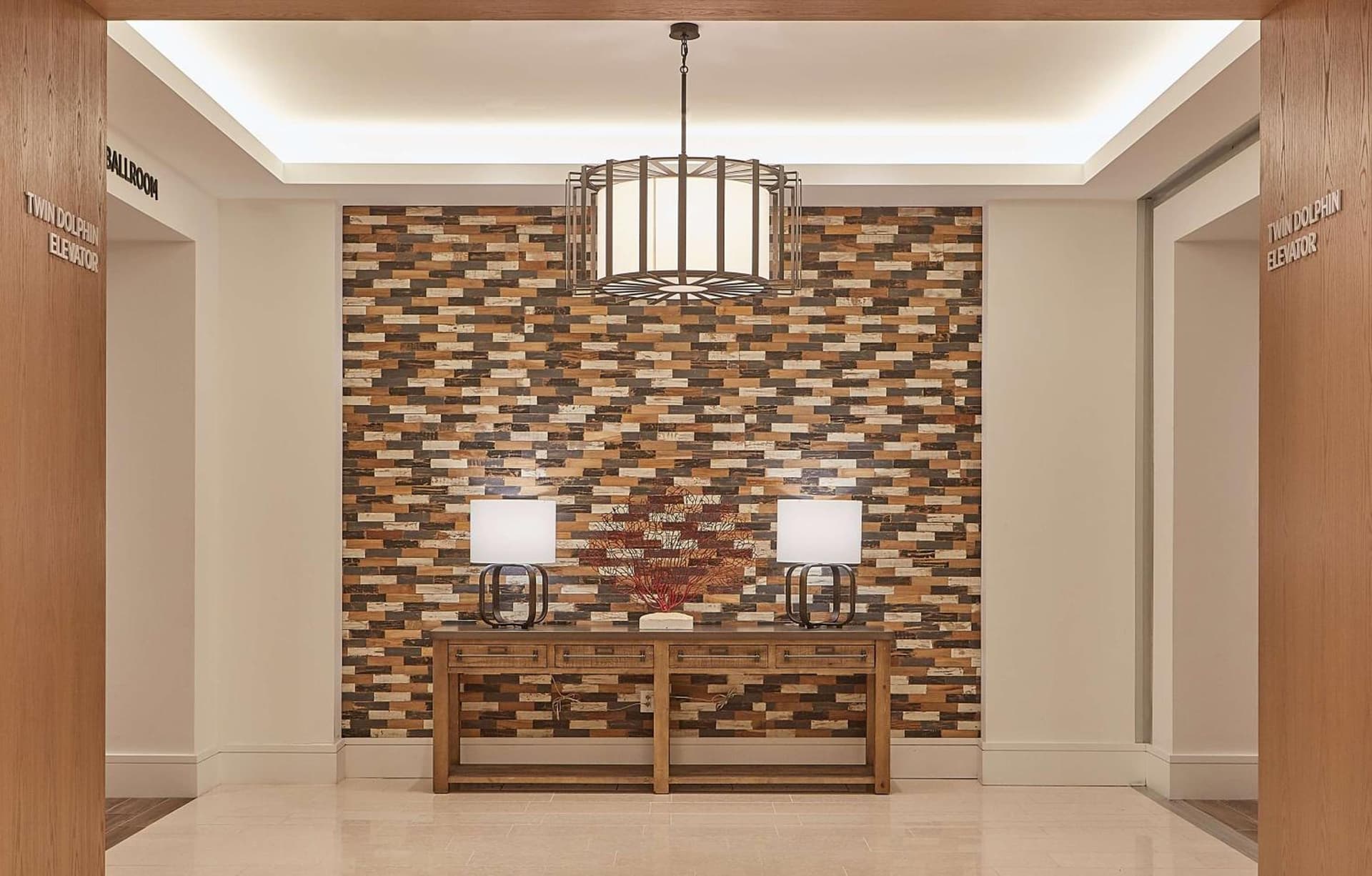 The Waterfront Beach Resort, A Hilton Hotel gallery photo in Huntington Beach, CA — image 37