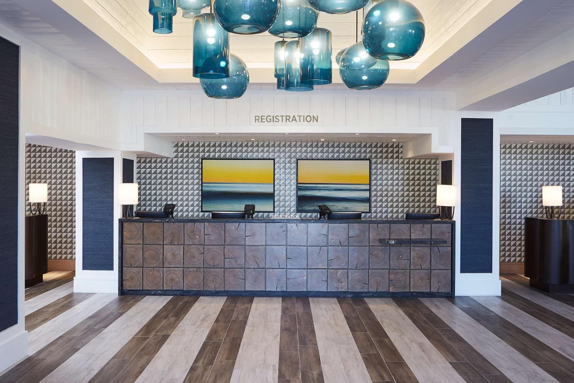 The Waterfront Beach Resort, A Hilton Hotel gallery photo in Huntington Beach, CA — image 82