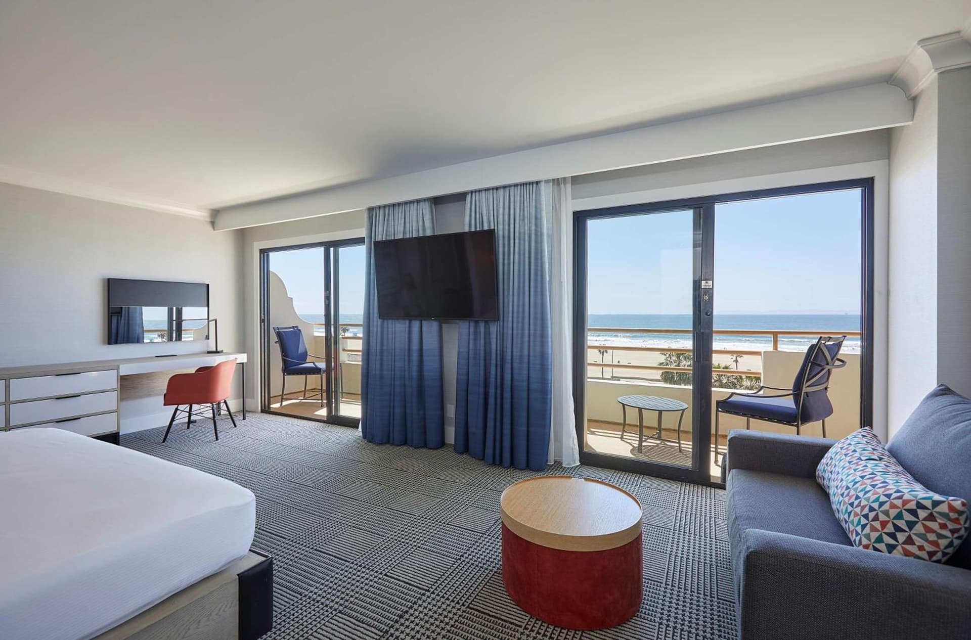 The Waterfront Beach Resort, A Hilton Hotel gallery photo in Huntington Beach, CA — image 74