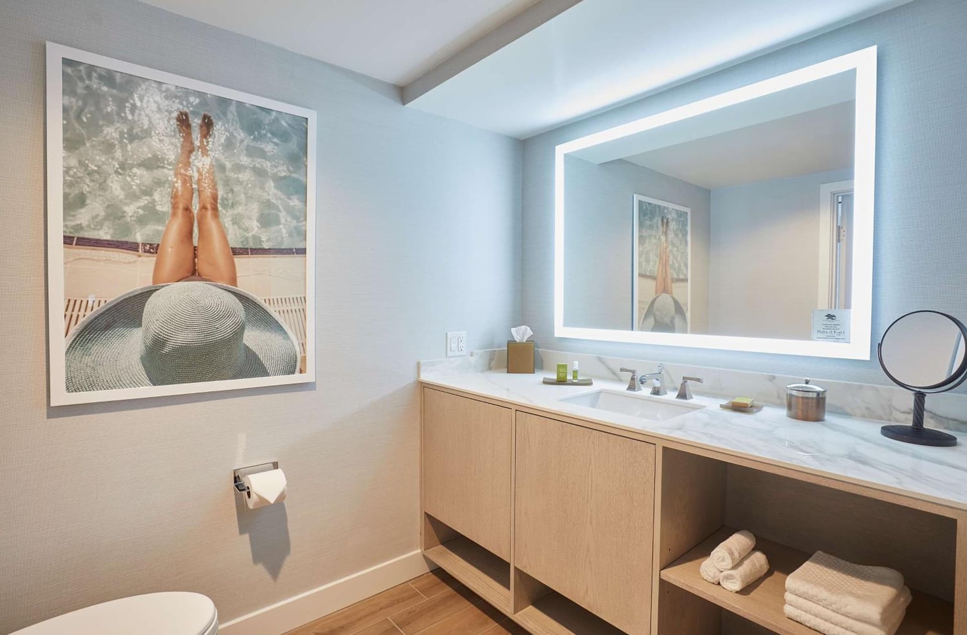 The Waterfront Beach Resort, A Hilton Hotel gallery photo in Huntington Beach, CA — image 57