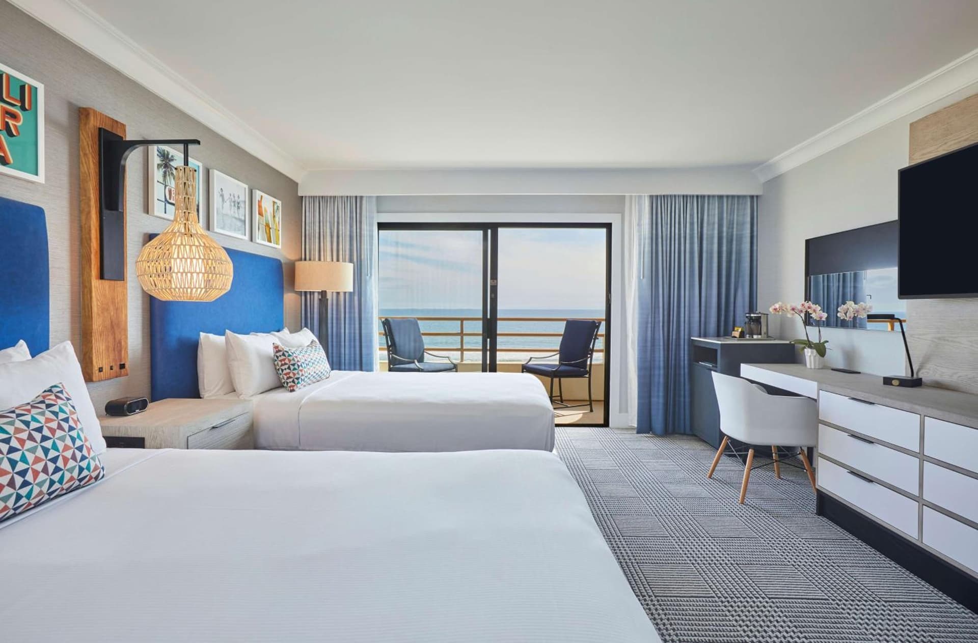 The Waterfront Beach Resort, A Hilton Hotel gallery photo in Huntington Beach, CA — image 143