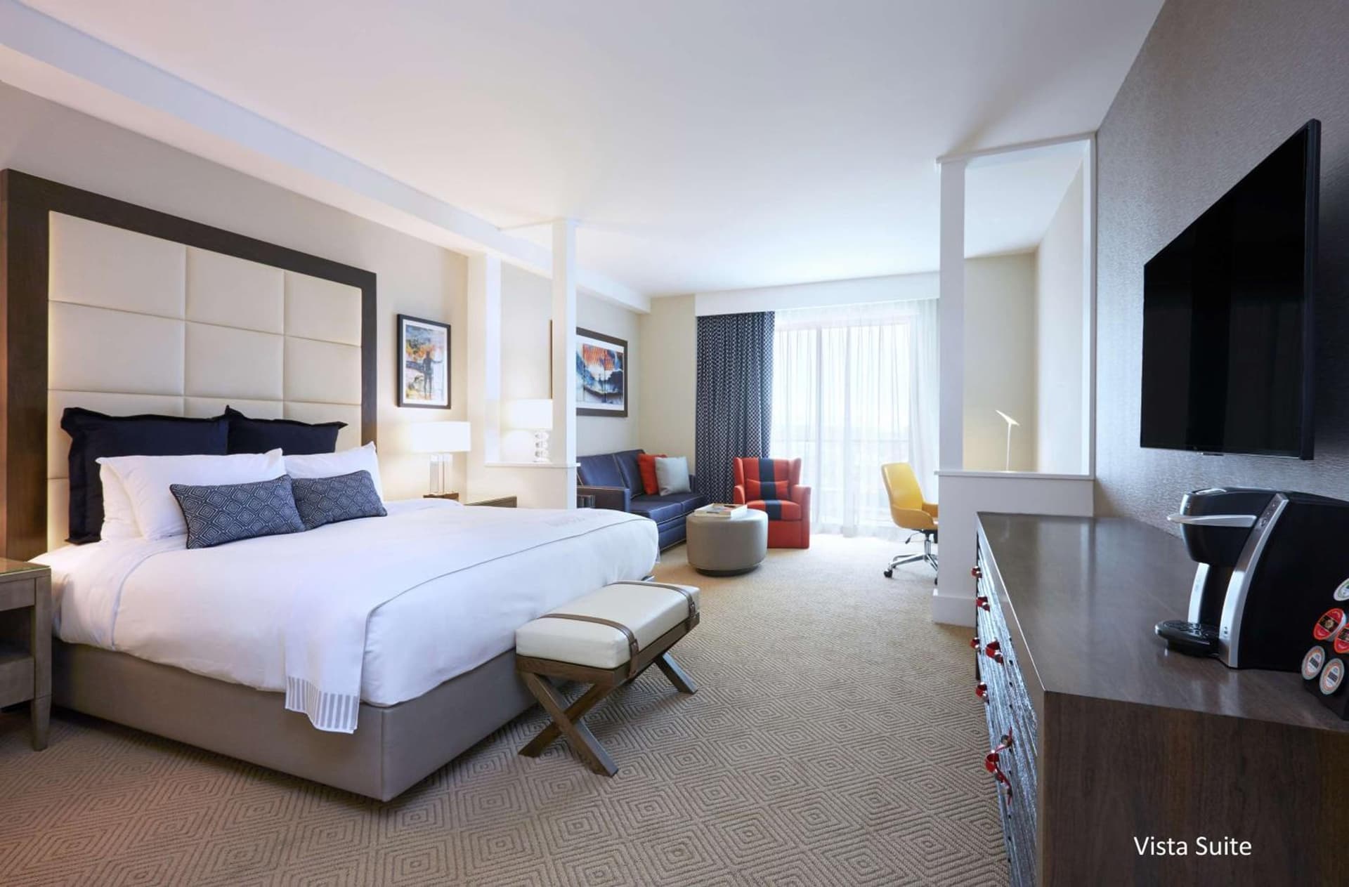 The Waterfront Beach Resort, A Hilton Hotel gallery photo in Huntington Beach, CA — image 33