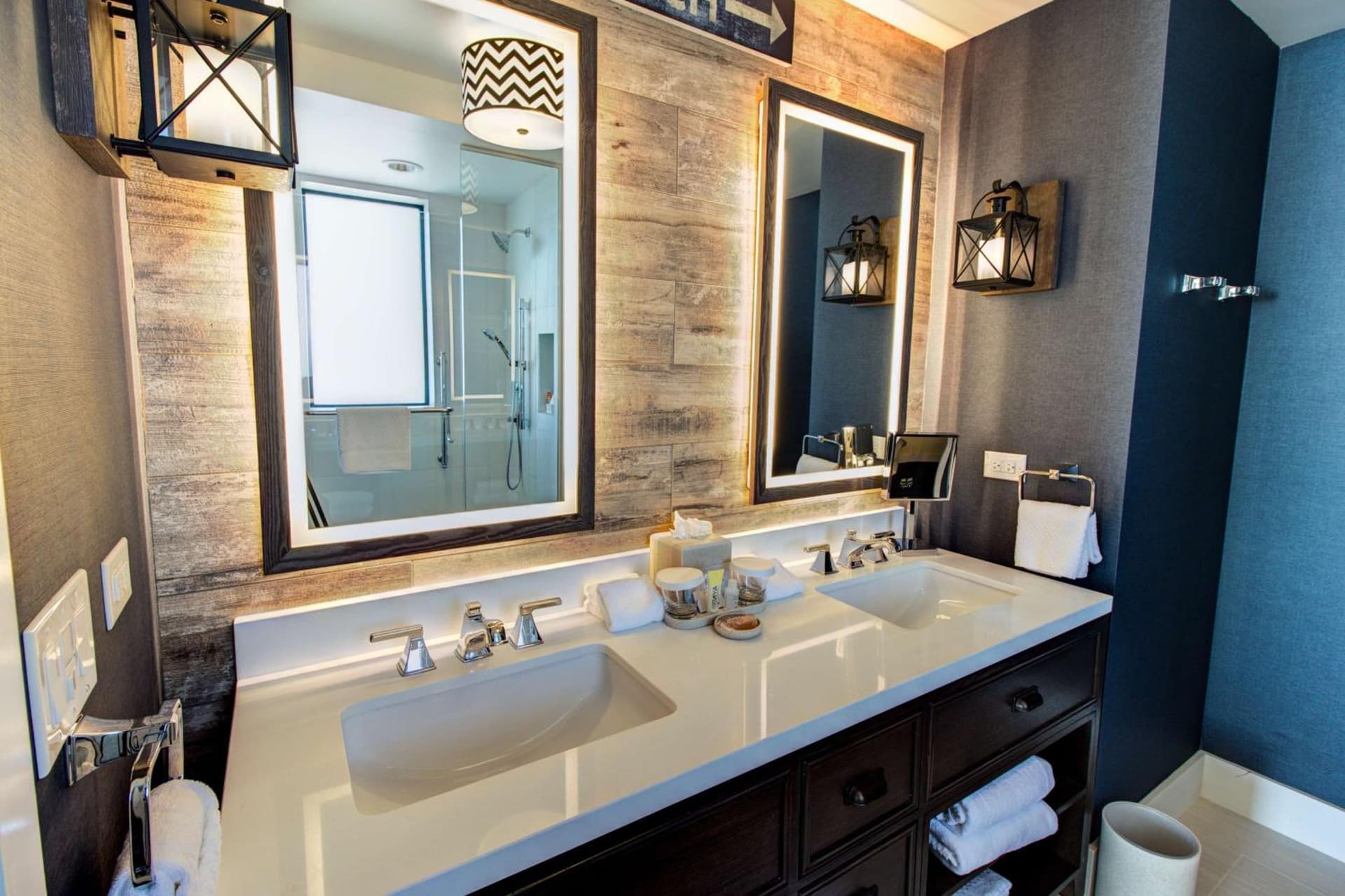 The Waterfront Beach Resort, A Hilton Hotel gallery photo in Huntington Beach, CA — image 110