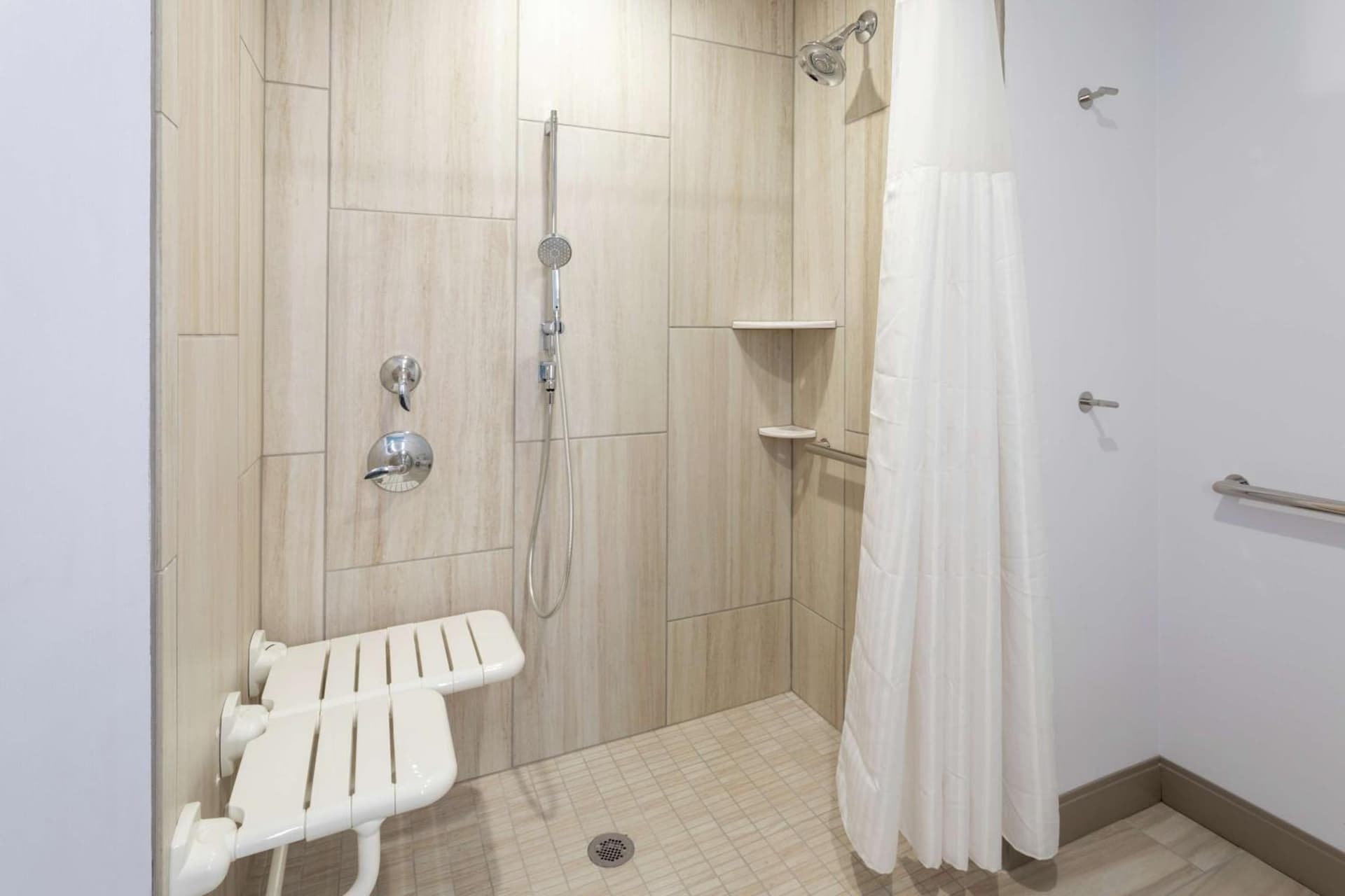 Hilton Garden Inn St. Cloud, Mn gallery photo in Waite Park, MN — image 27