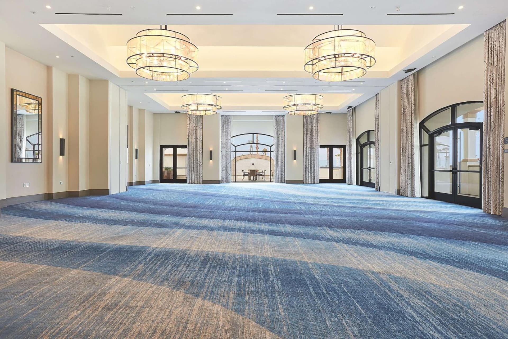 The Waterfront Beach Resort, A Hilton Hotel gallery photo in Huntington Beach, CA — image 75