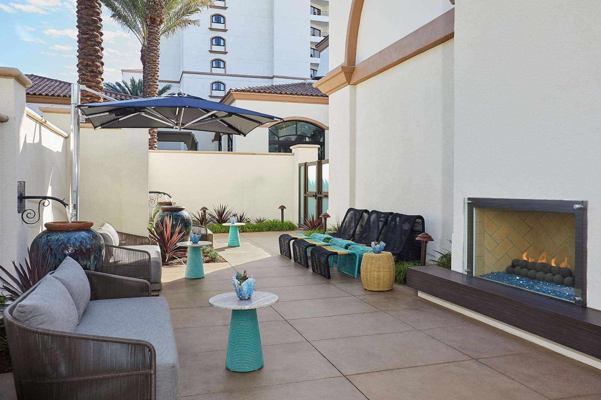 The Waterfront Beach Resort, A Hilton Hotel gallery photo in Huntington Beach, CA — image 38