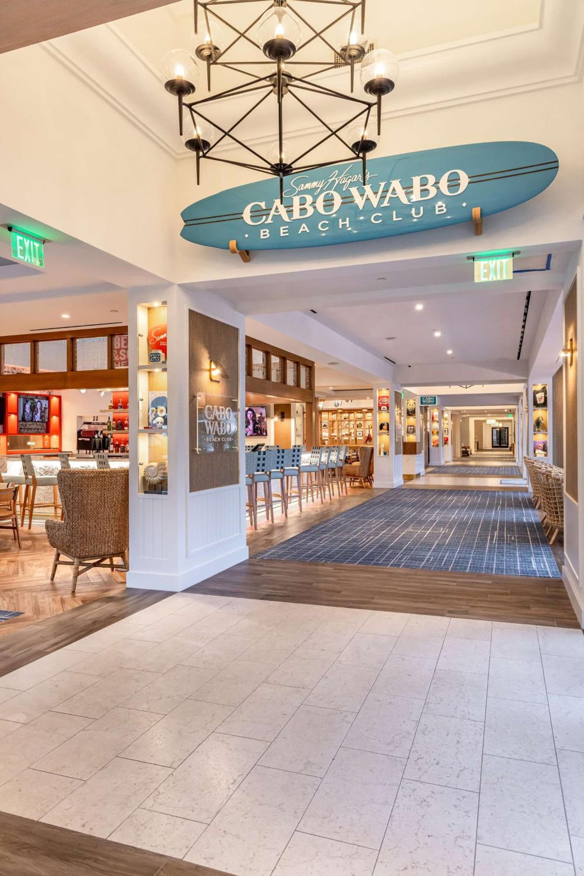 The Waterfront Beach Resort, A Hilton Hotel gallery photo in Huntington Beach, CA — image 96