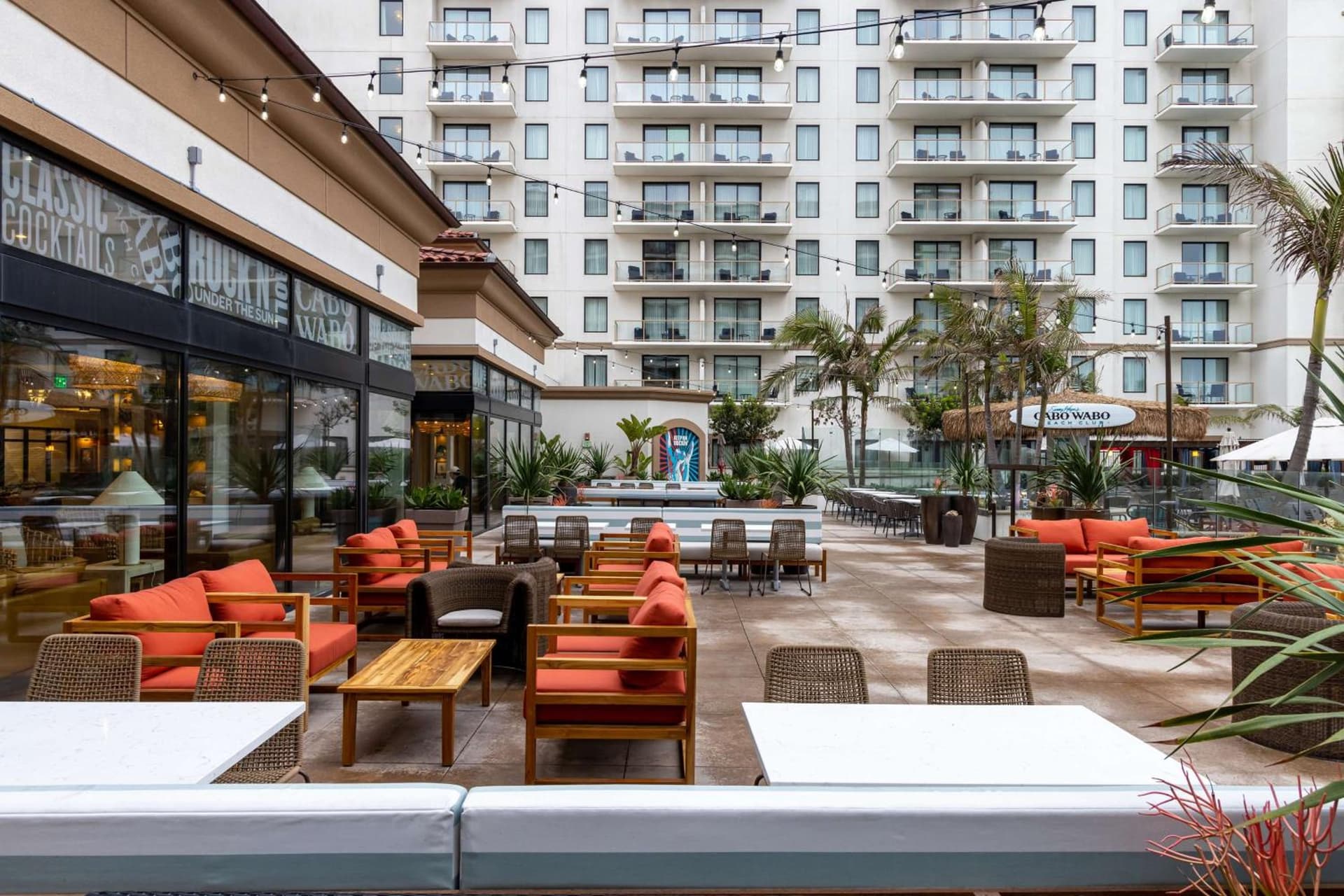 The Waterfront Beach Resort, A Hilton Hotel gallery photo in Huntington Beach, CA — image 98