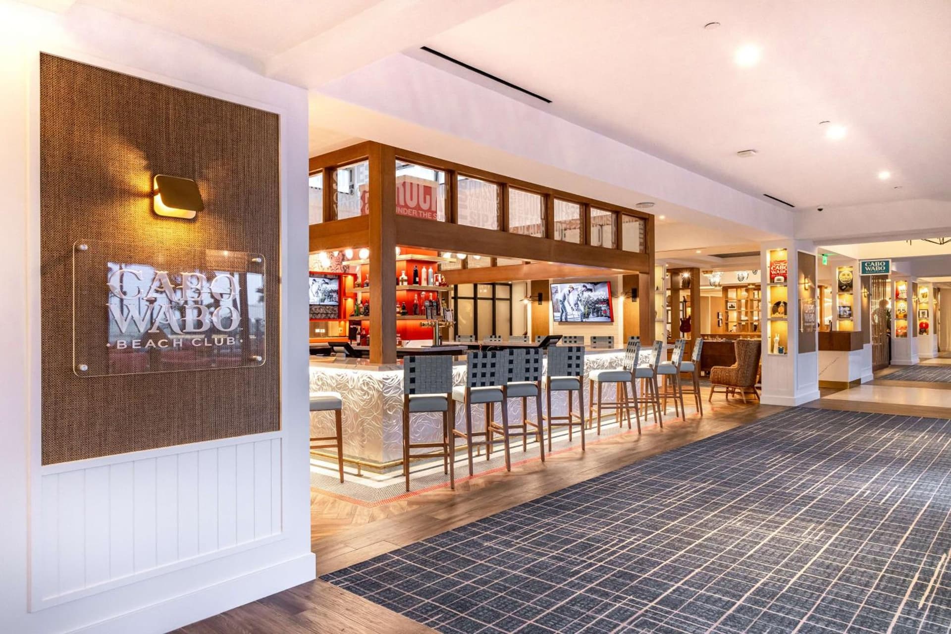 The Waterfront Beach Resort, A Hilton Hotel gallery photo in Huntington Beach, CA — image 146