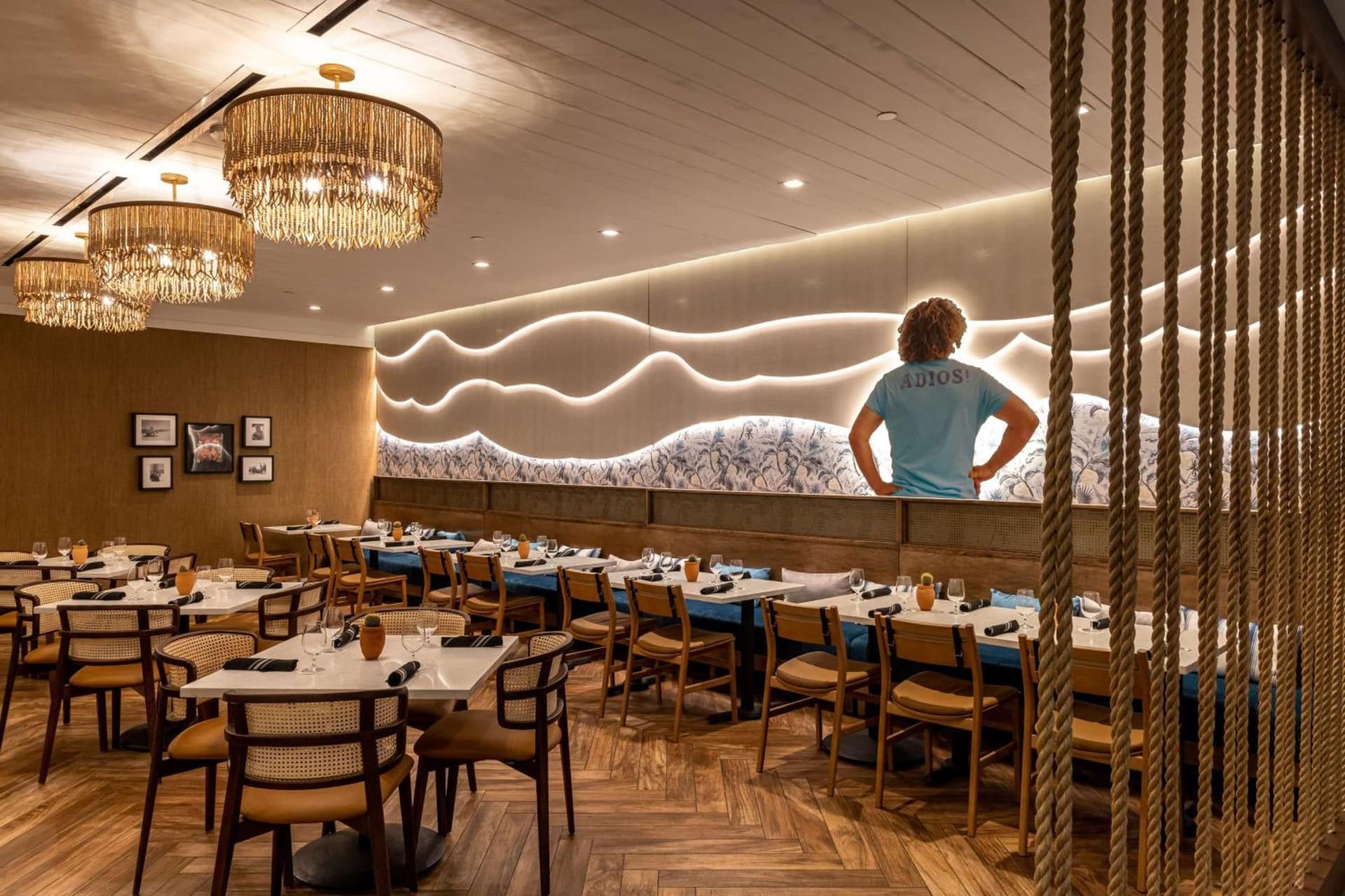 The Waterfront Beach Resort, A Hilton Hotel gallery photo in Huntington Beach, CA — image 153
