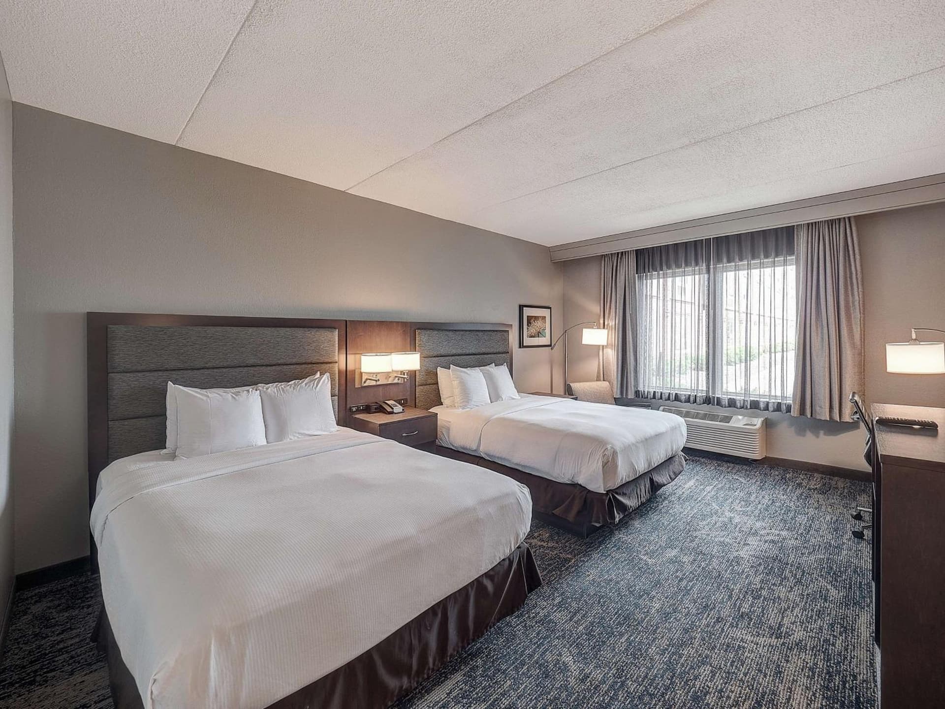 DoubleTree by Hilton Bloomington property views in Bloomington, IL — gallery photo 3